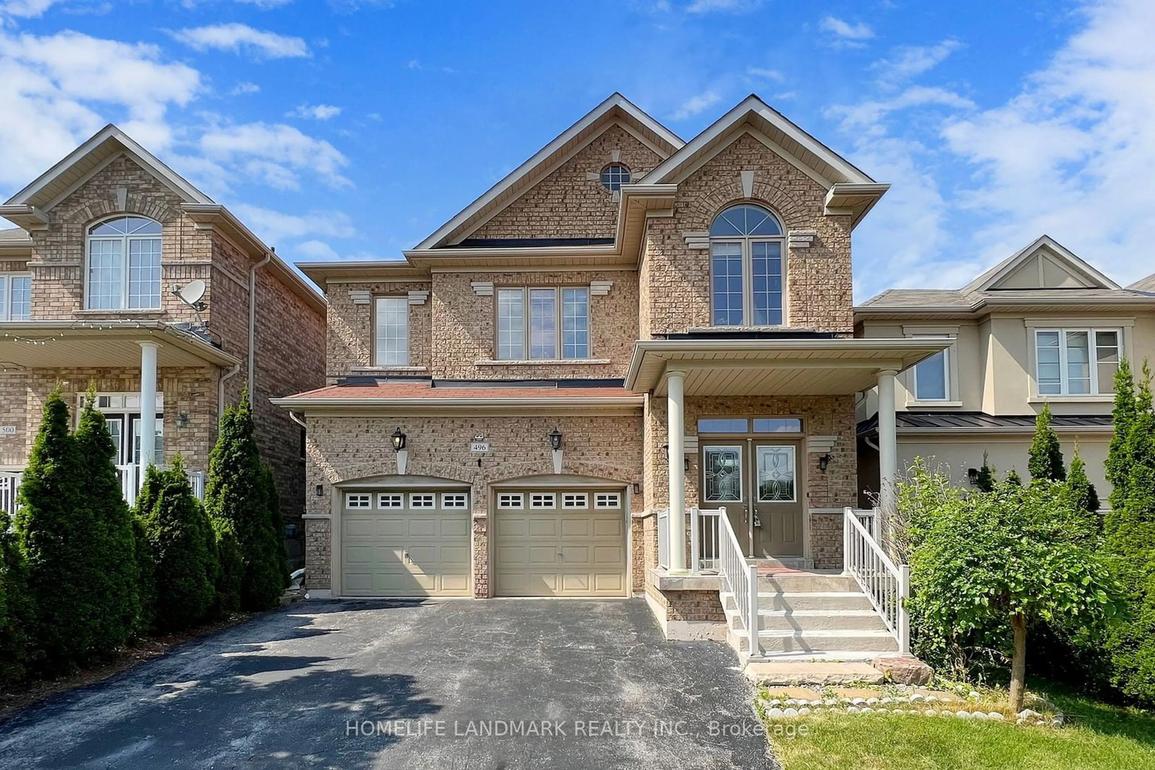 Home with brick exterior material for 496 Foxcroft Blvd, Newmarket Ontario L3X 3L7