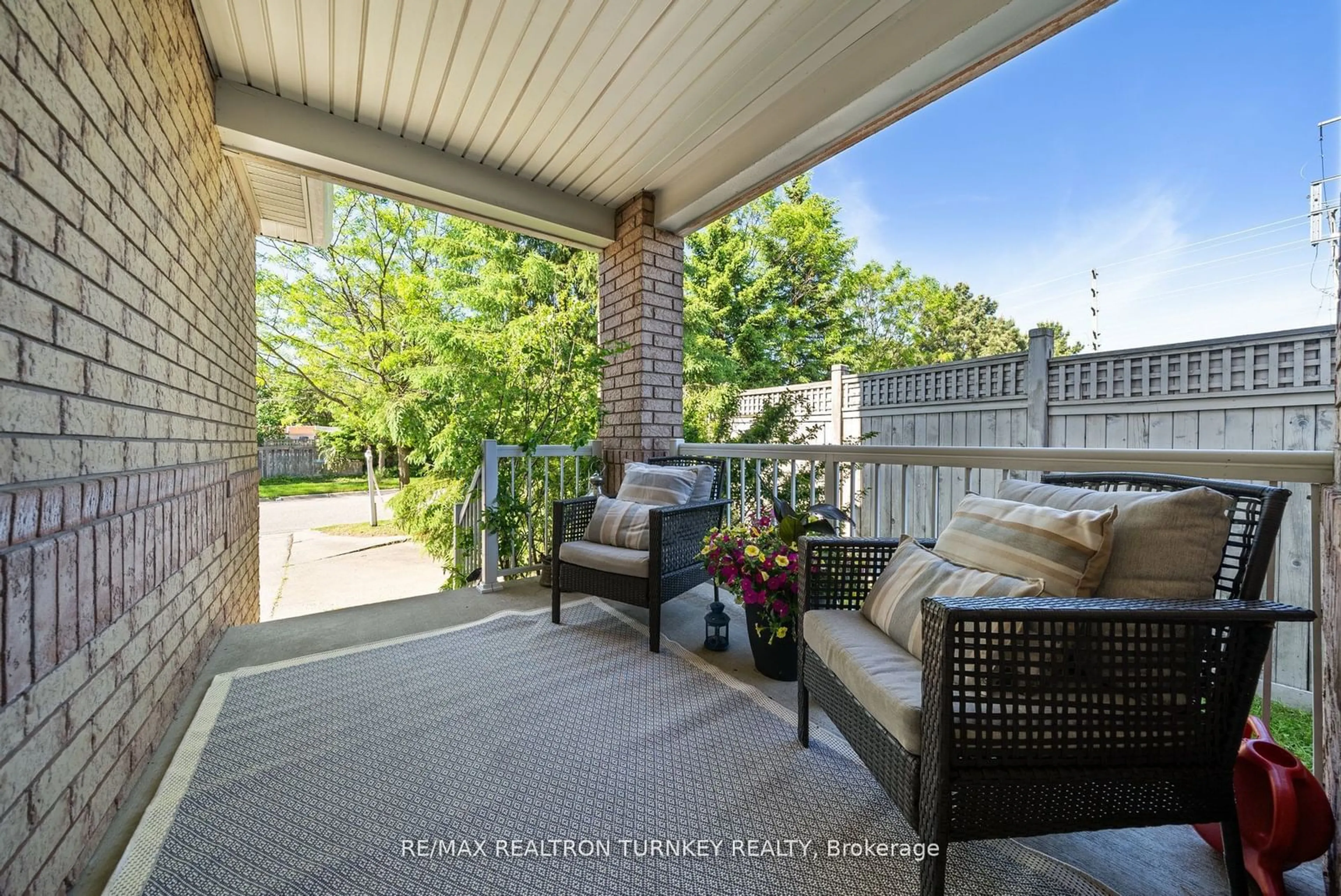 Patio for 79 Baywell Cres, Aurora Ontario L4G 7N4