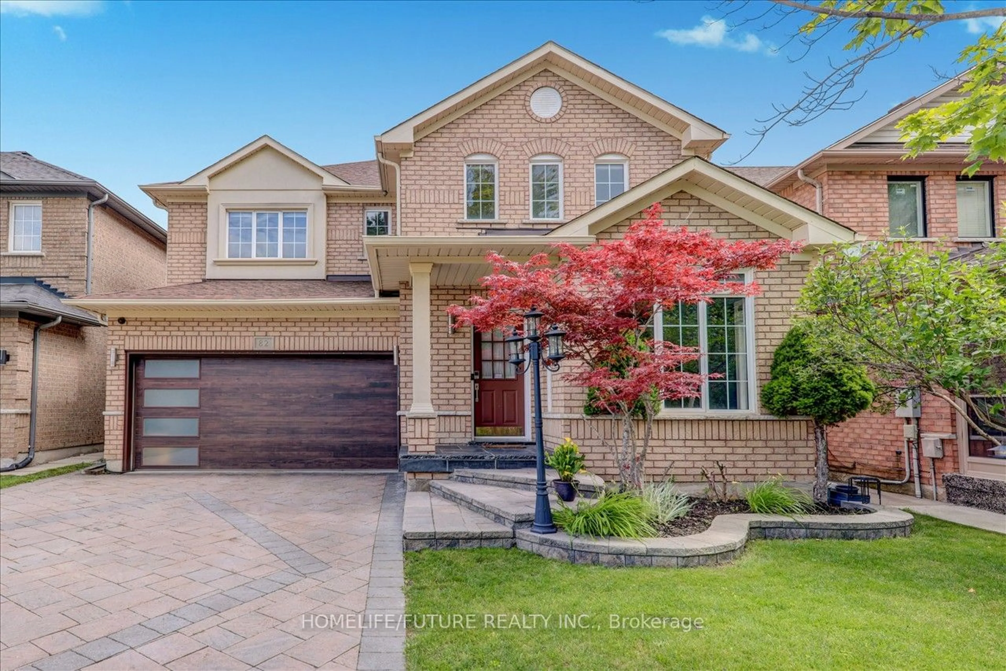 Home with brick exterior material for 82 Lemsford Dr, Markham Ontario L3S 4H5