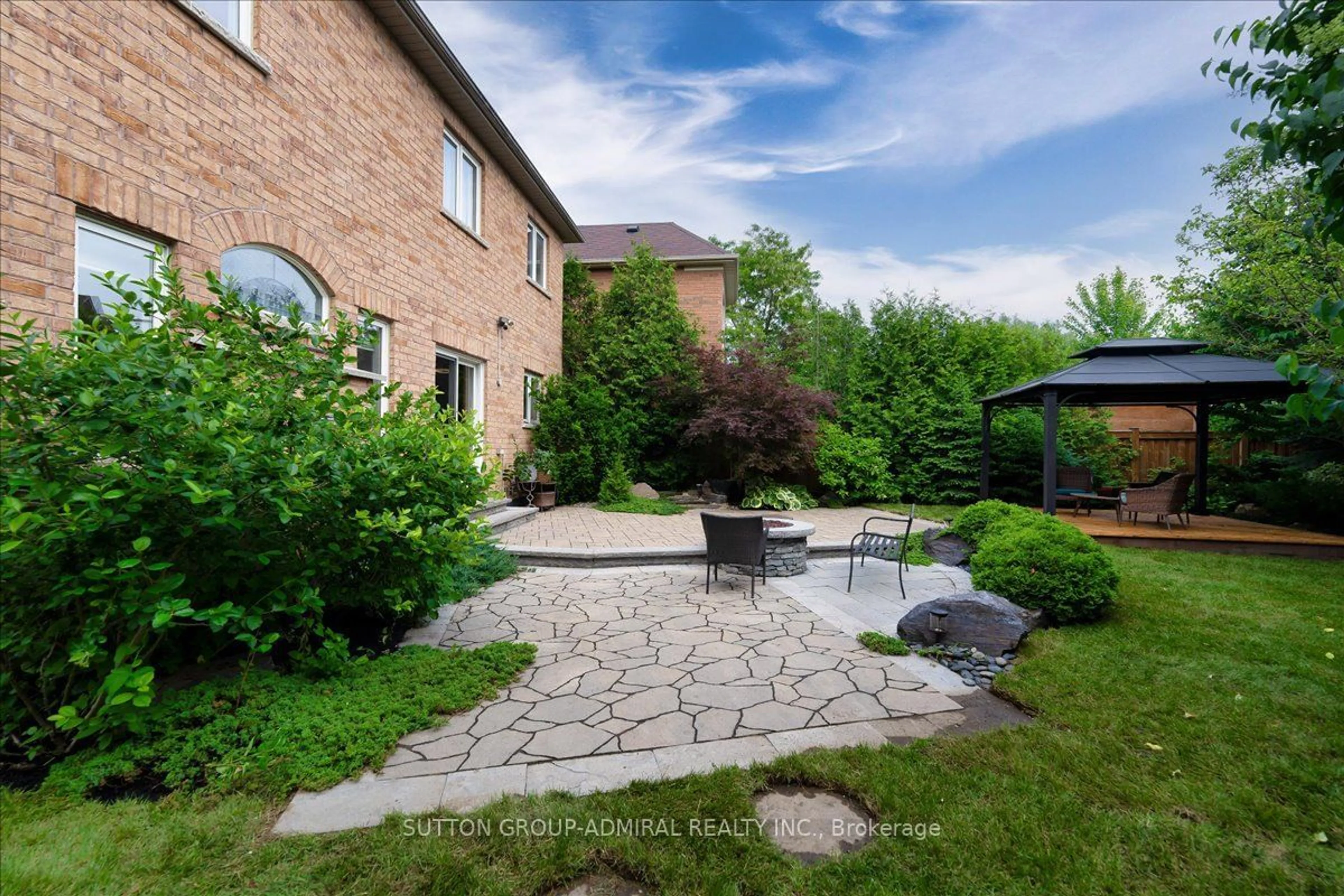 Patio for 36 Rock Elm Crt, Vaughan Ontario L6A 4C2