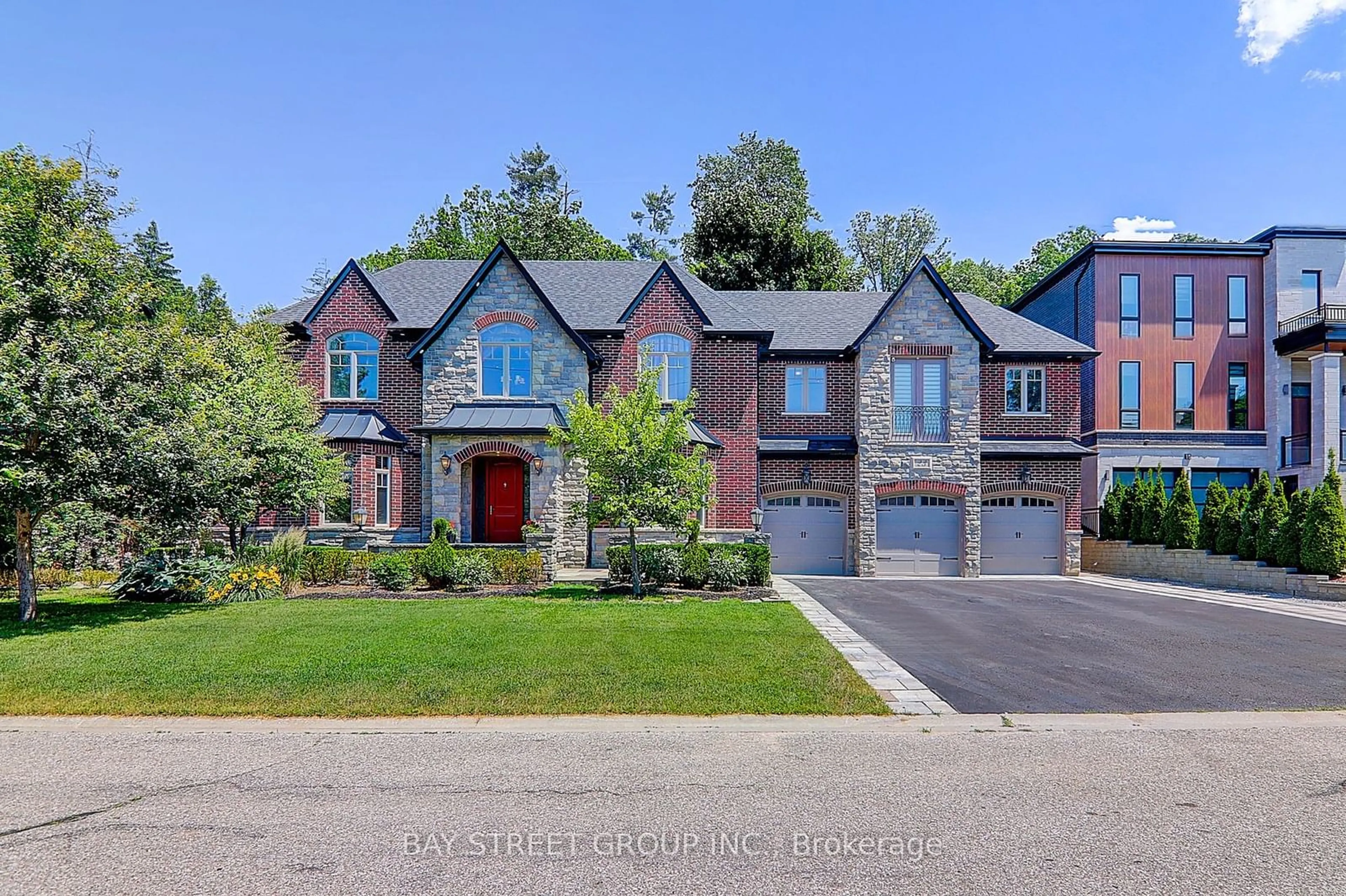 Home with brick exterior material for 23 Pine Ridge Ave, Vaughan Ontario L4L 2H8