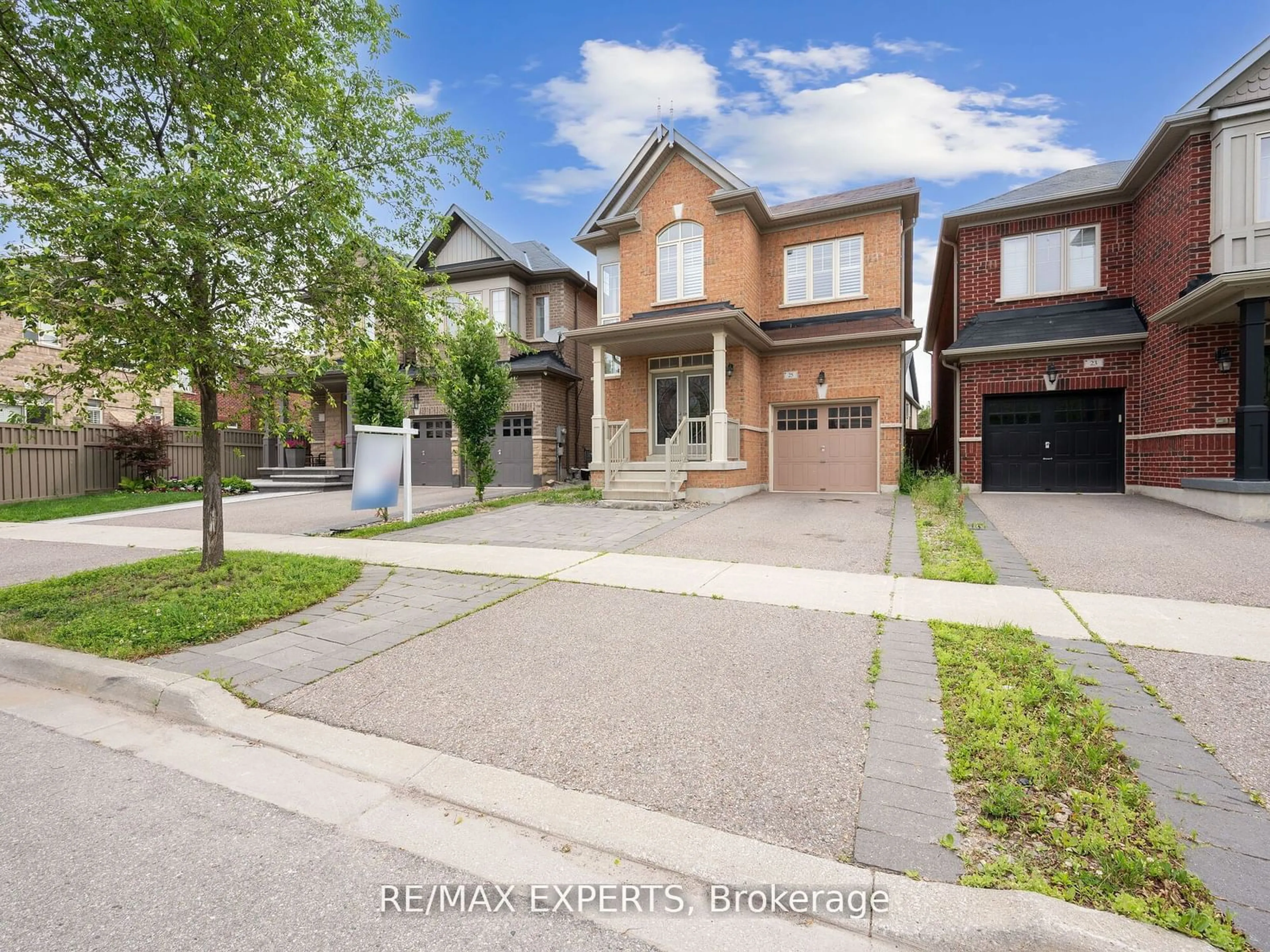 Home with brick exterior material for 25 Killington Ave, Vaughan Ontario L4H 3Y5