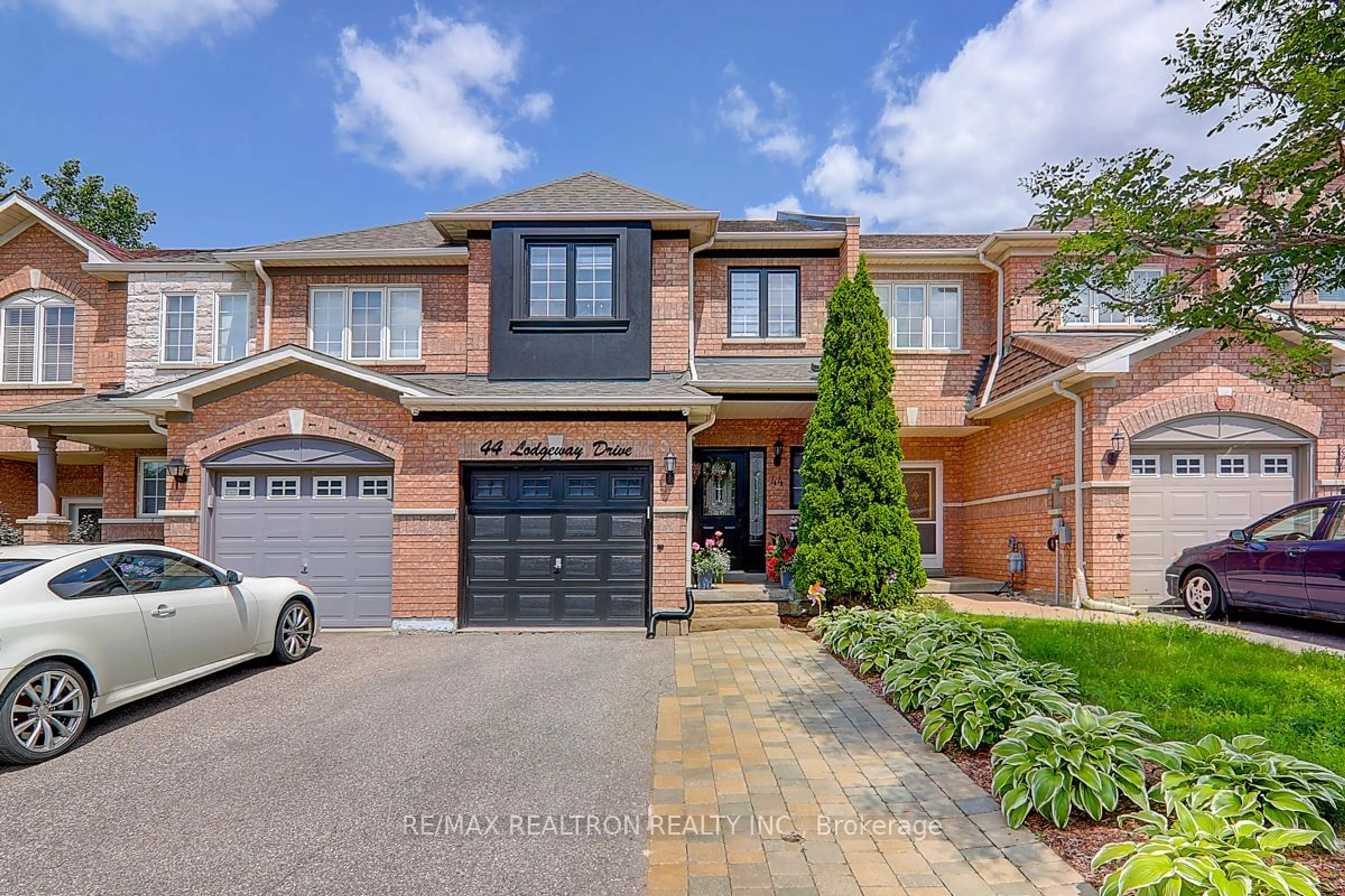 Home with brick exterior material for 44 Lodgeway Dr, Vaughan Ontario L6A 3S6