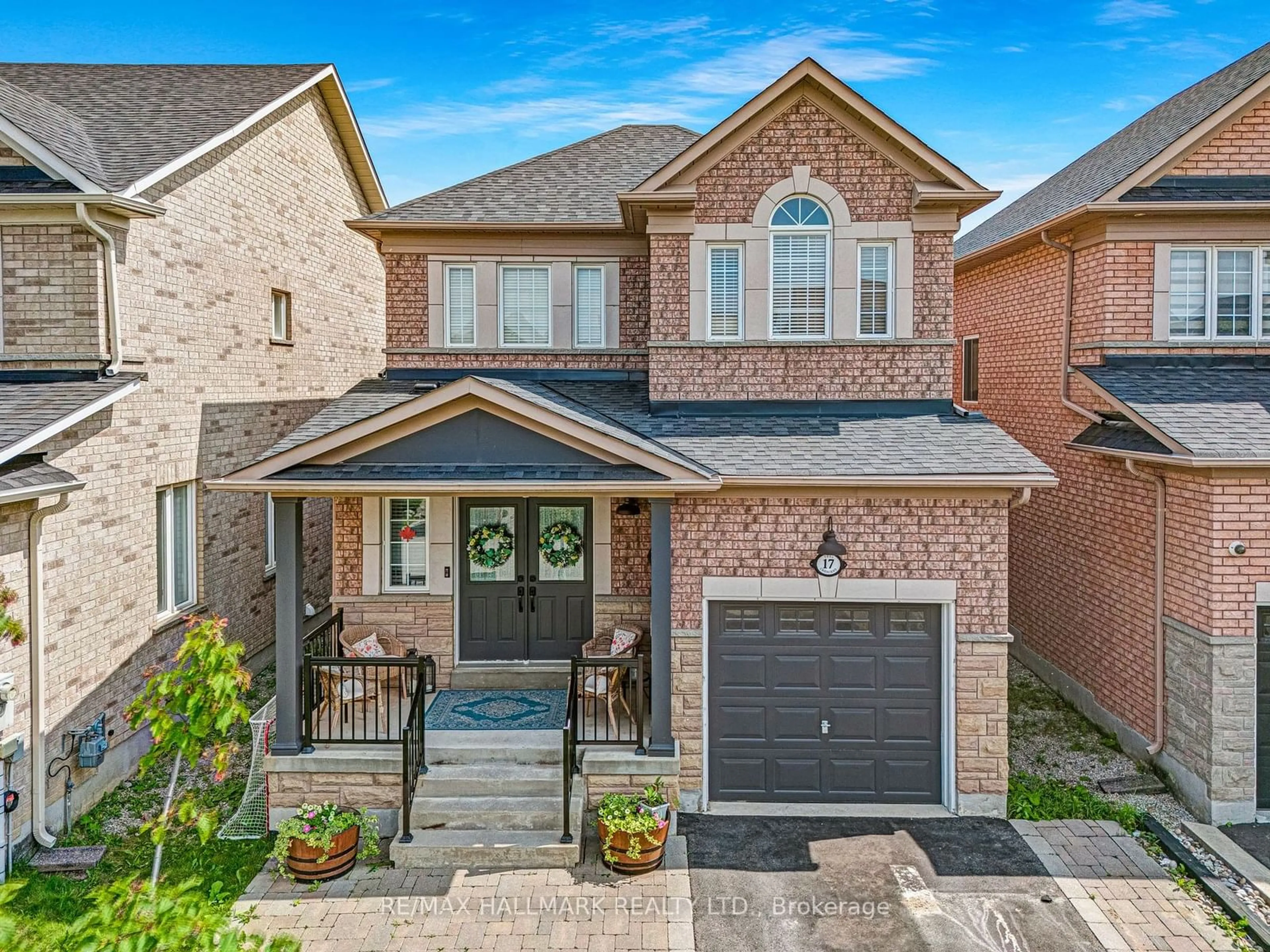 Home with brick exterior material for 17 Teal Cres, Vaughan Ontario L4H 2V4