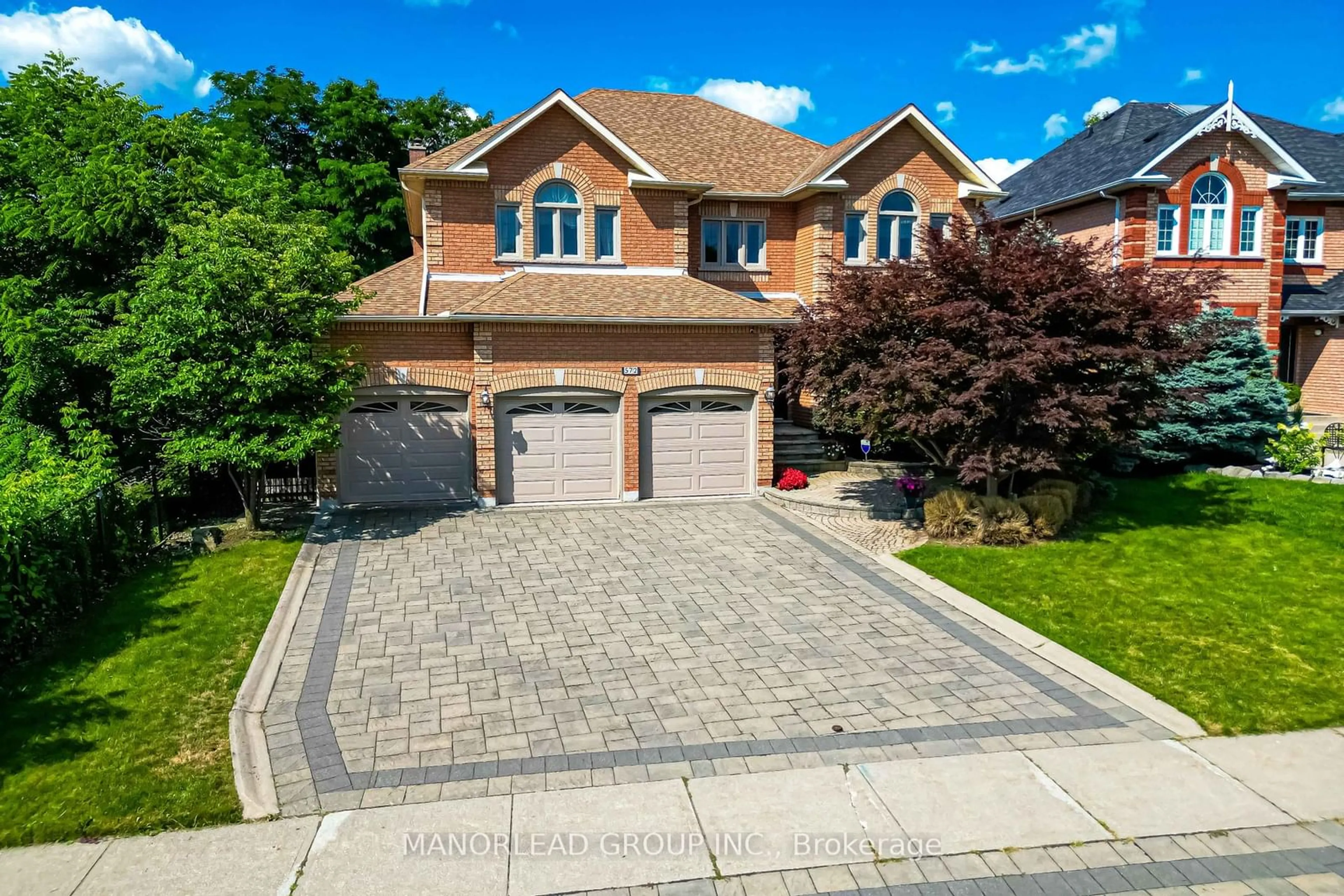 Home with brick exterior material for 572 Wycliffe Ave, Vaughan Ontario L4L 8S8