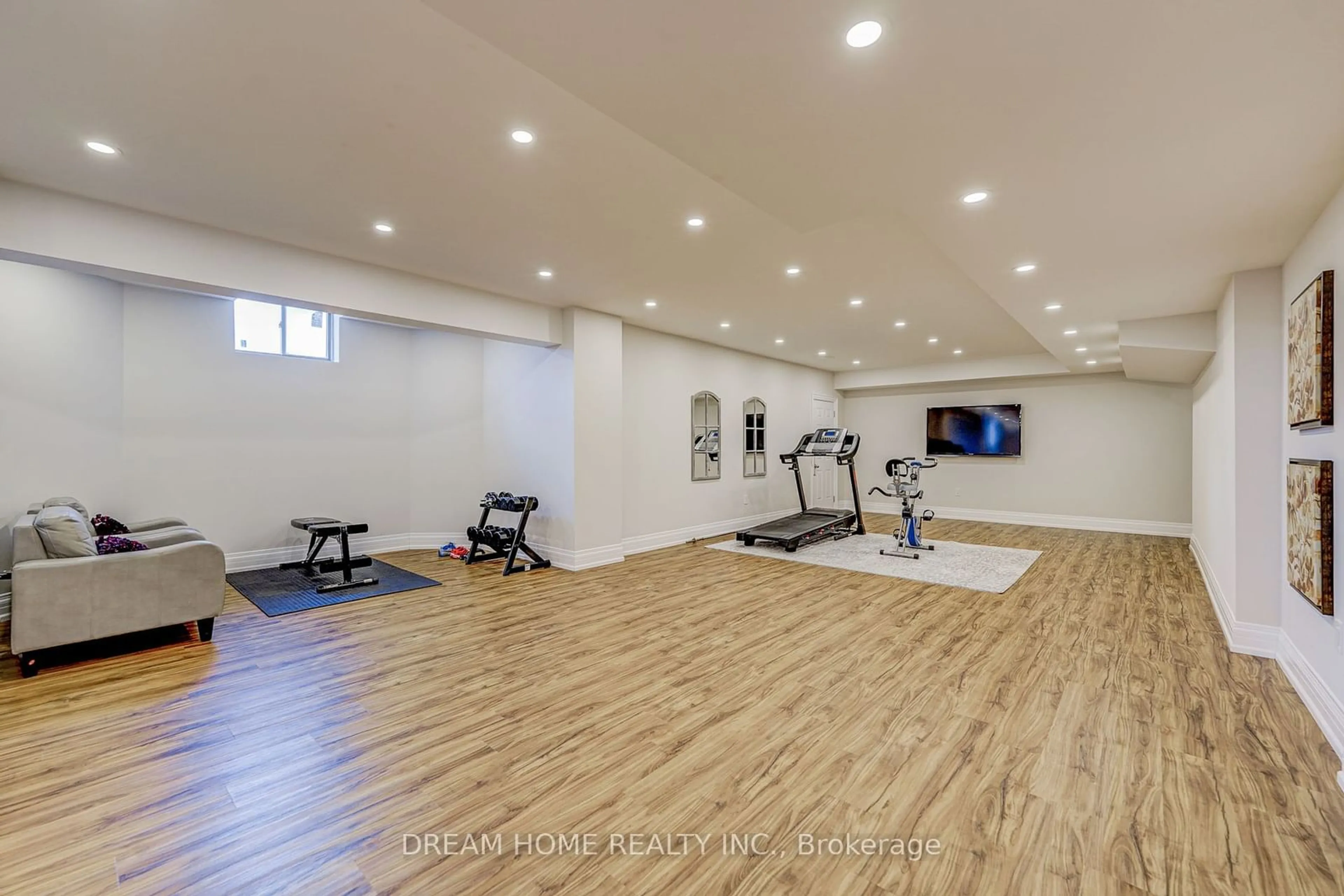 Gym or fitness room for 23 spruceview Pl, Whitchurch-Stouffville Ontario L4A 1W3
