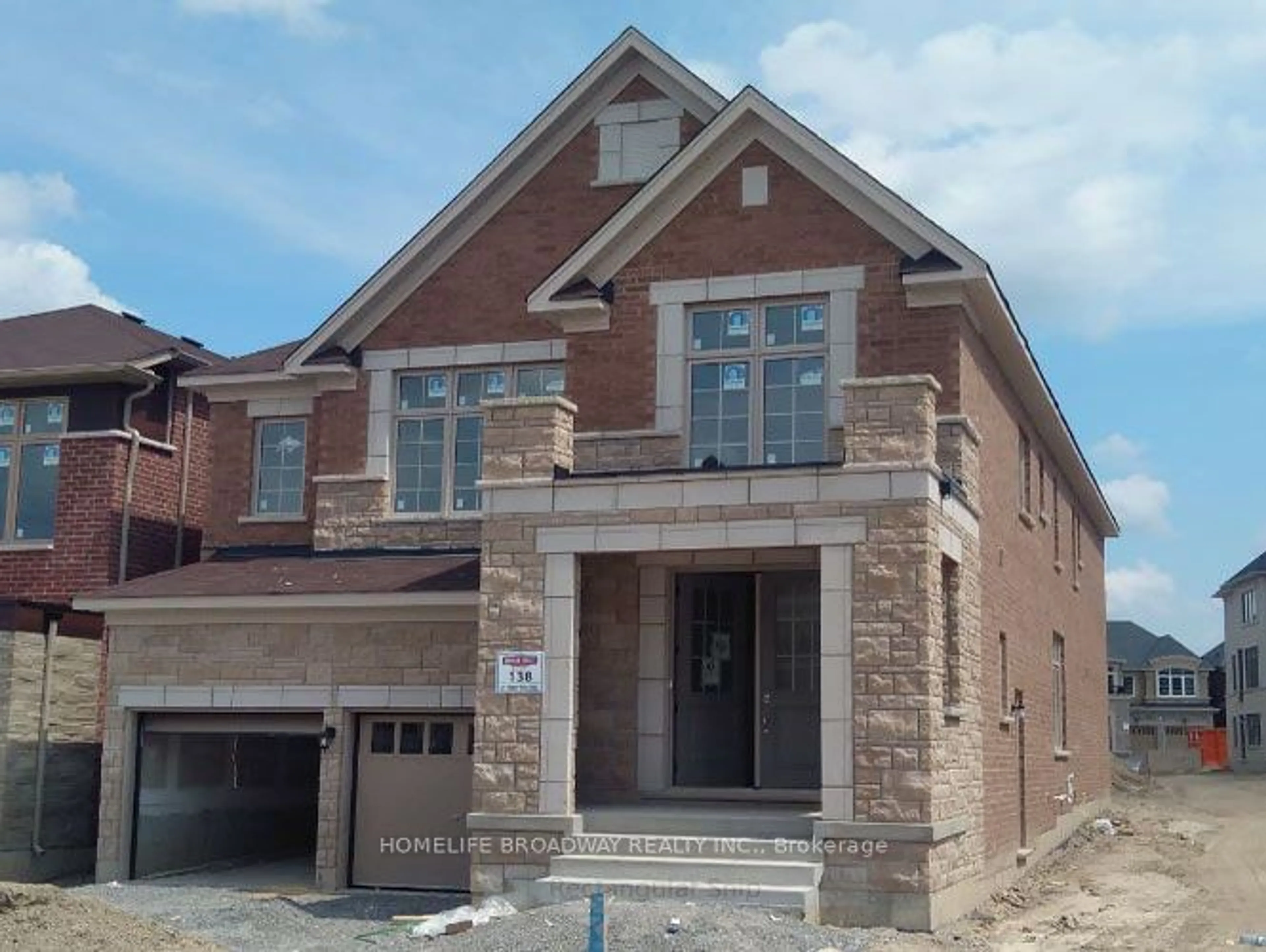 Home with brick exterior material for 27 Forest Edge Cres, East Gwillimbury Ontario L9N 0S6