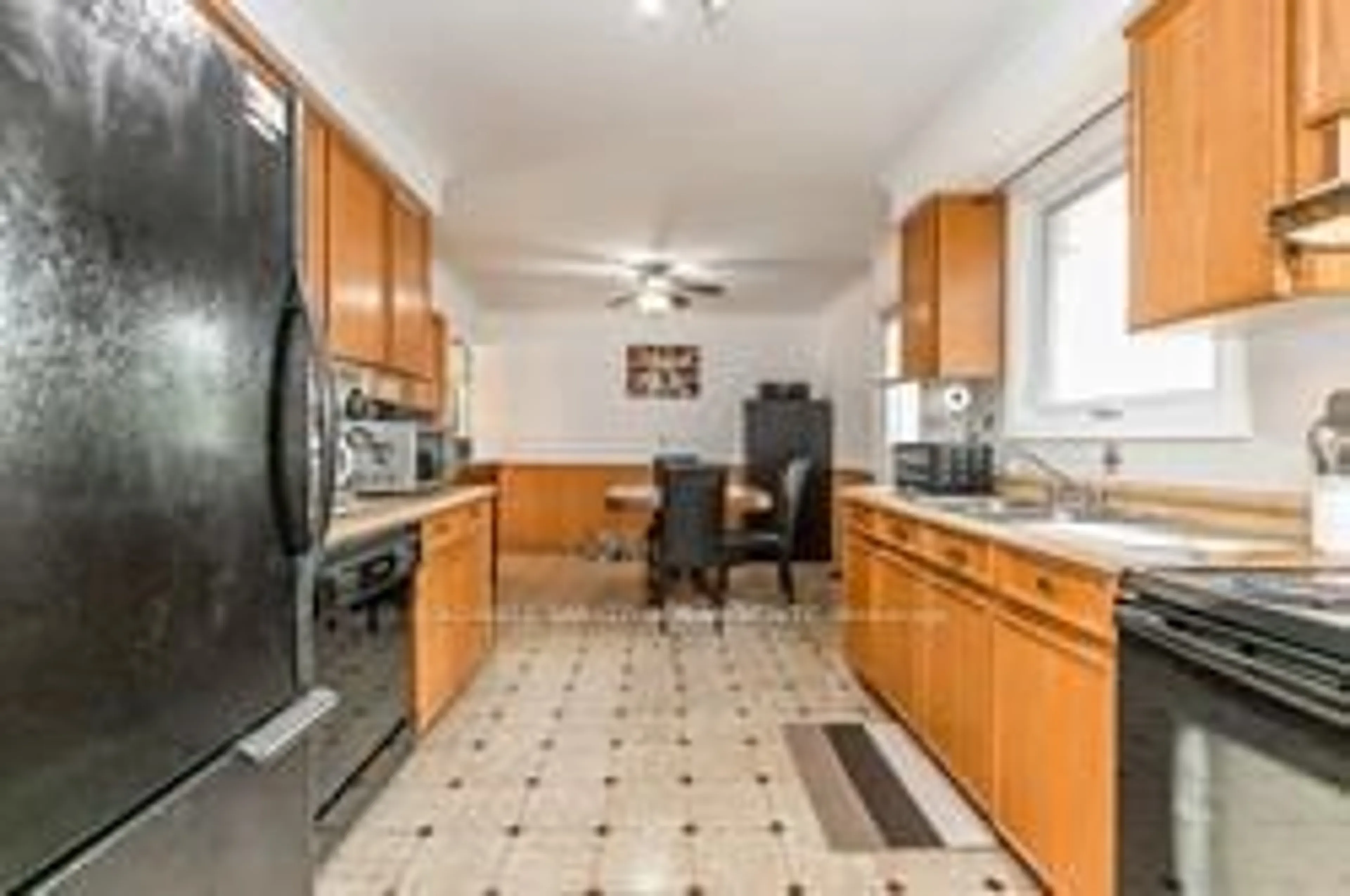 Kitchen for 10 Bray St, New Tecumseth Ontario L0G 1A0