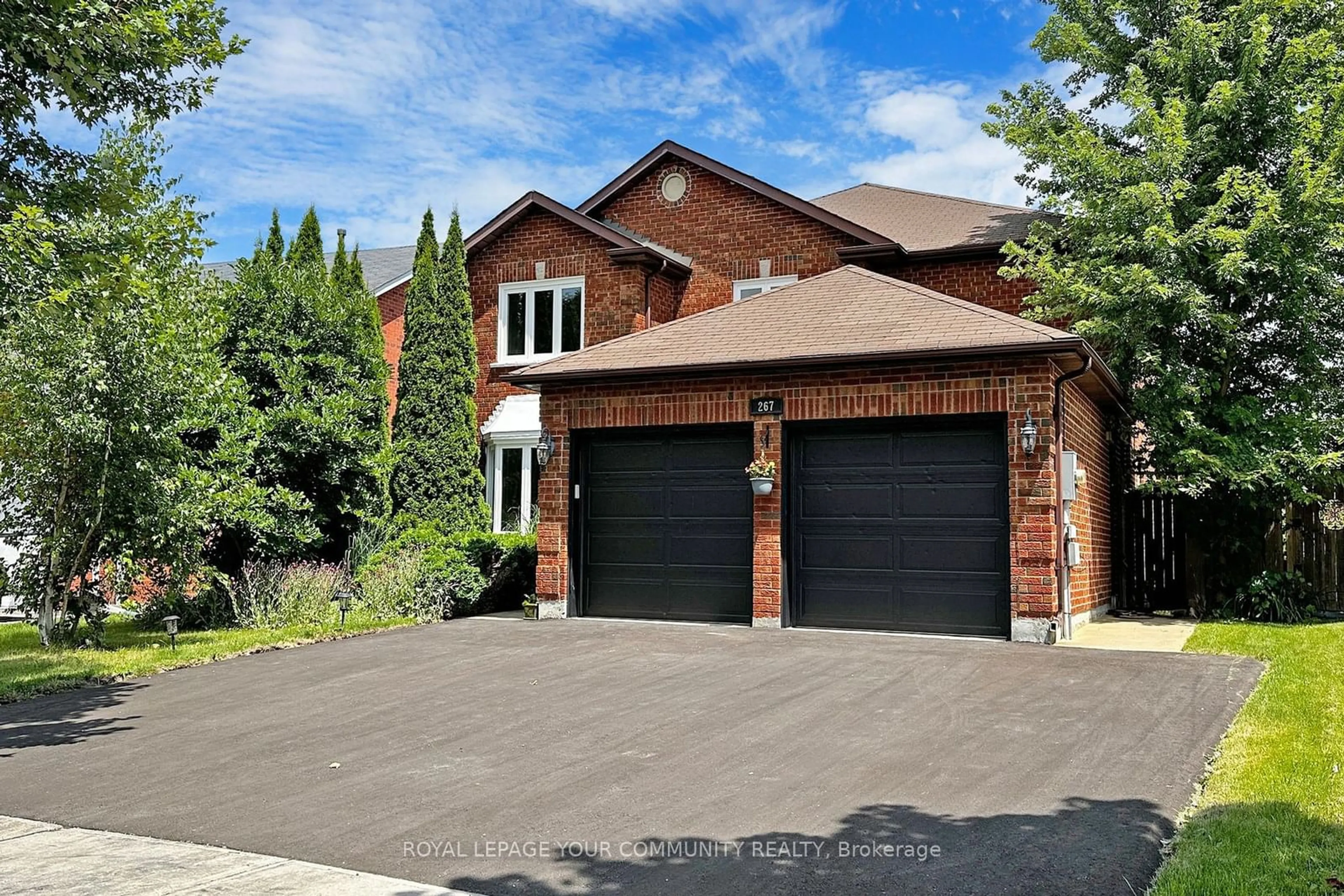 Home with brick exterior material for 267 Savage Rd, Newmarket Ontario L3X 1S1