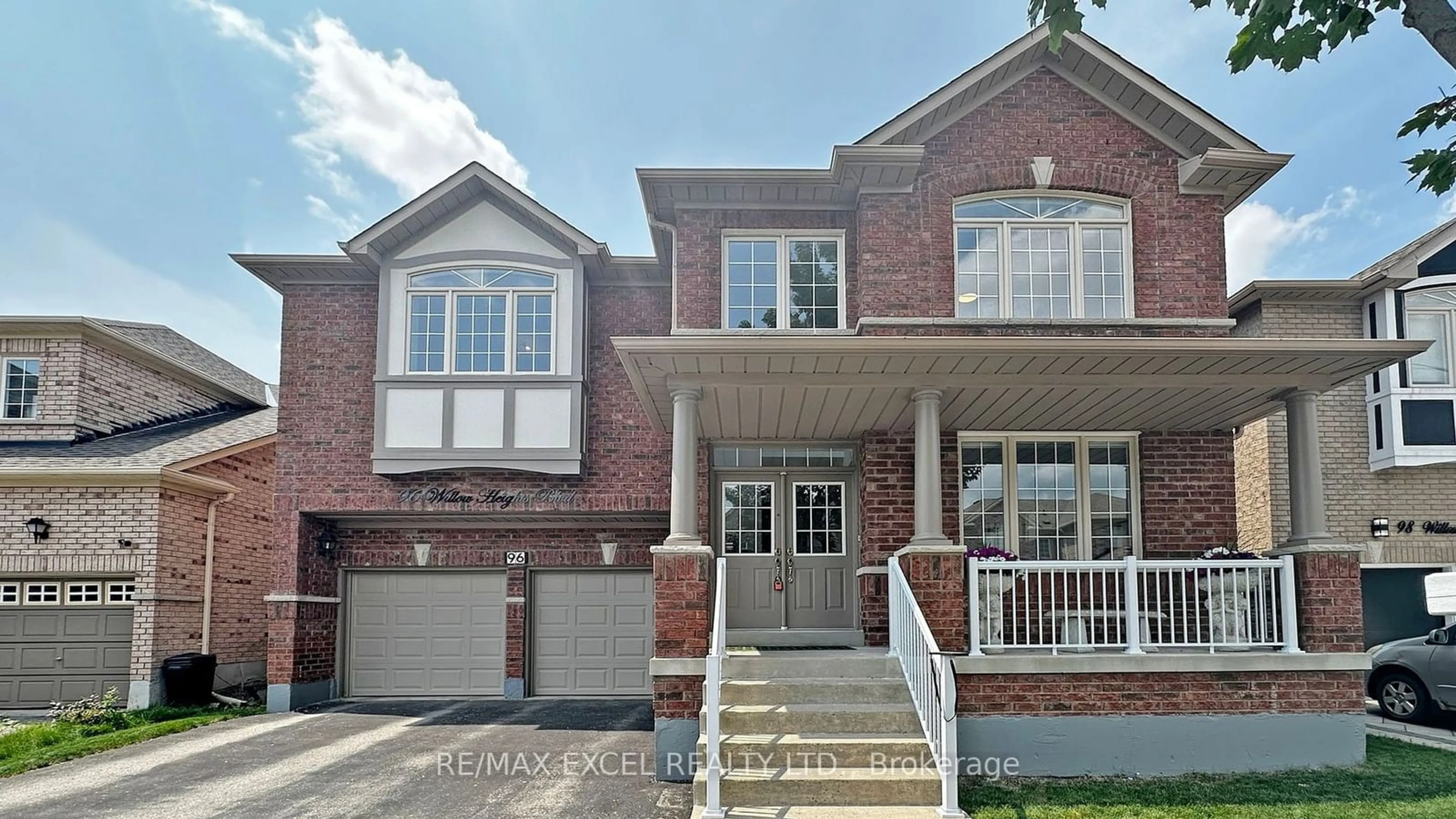 Home with brick exterior material for 96 Willow Heights Blvd, Markham Ontario L6C 3A3