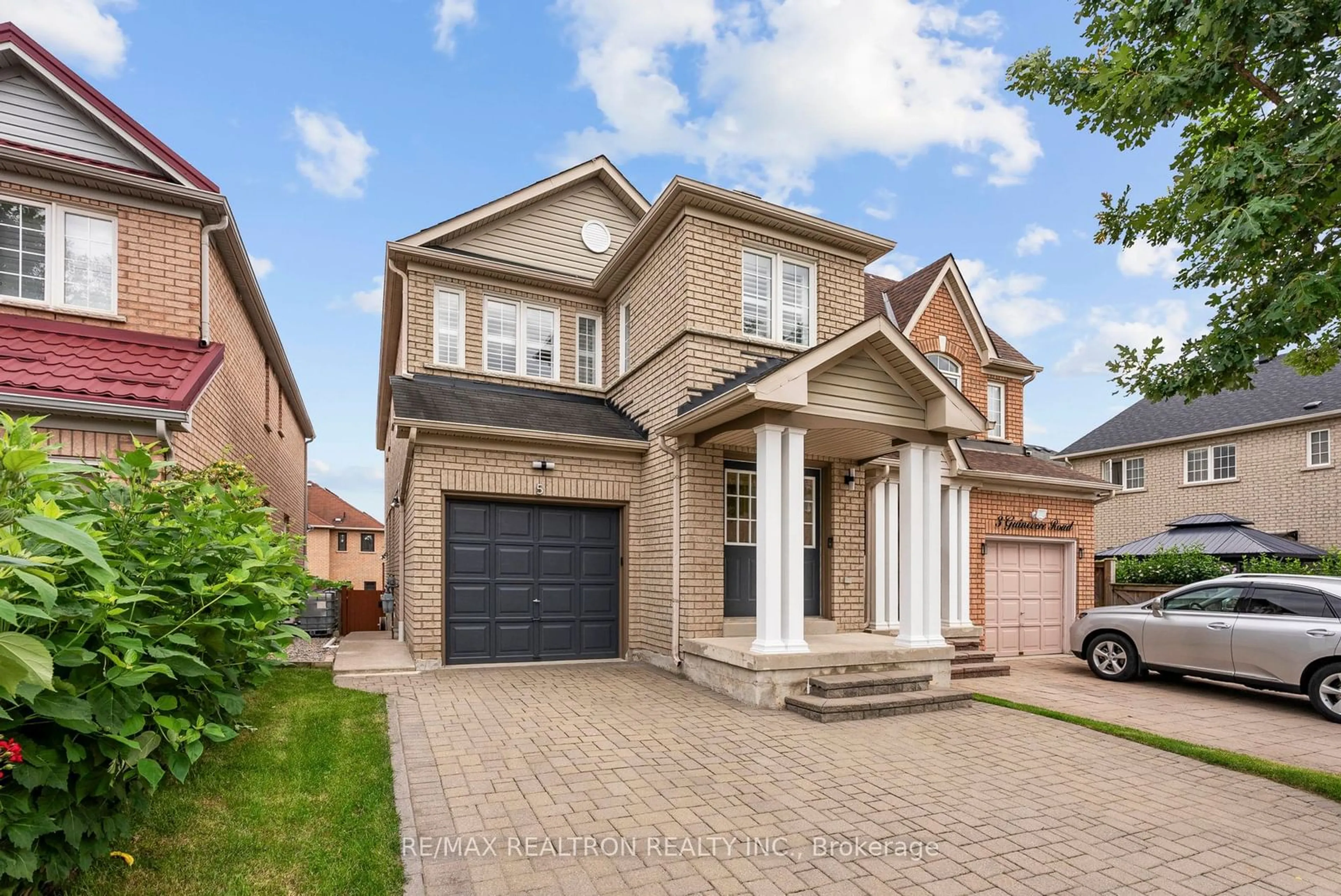 Home with brick exterior material for 5 Guinevere Rd, Markham Ontario L3S 4S9