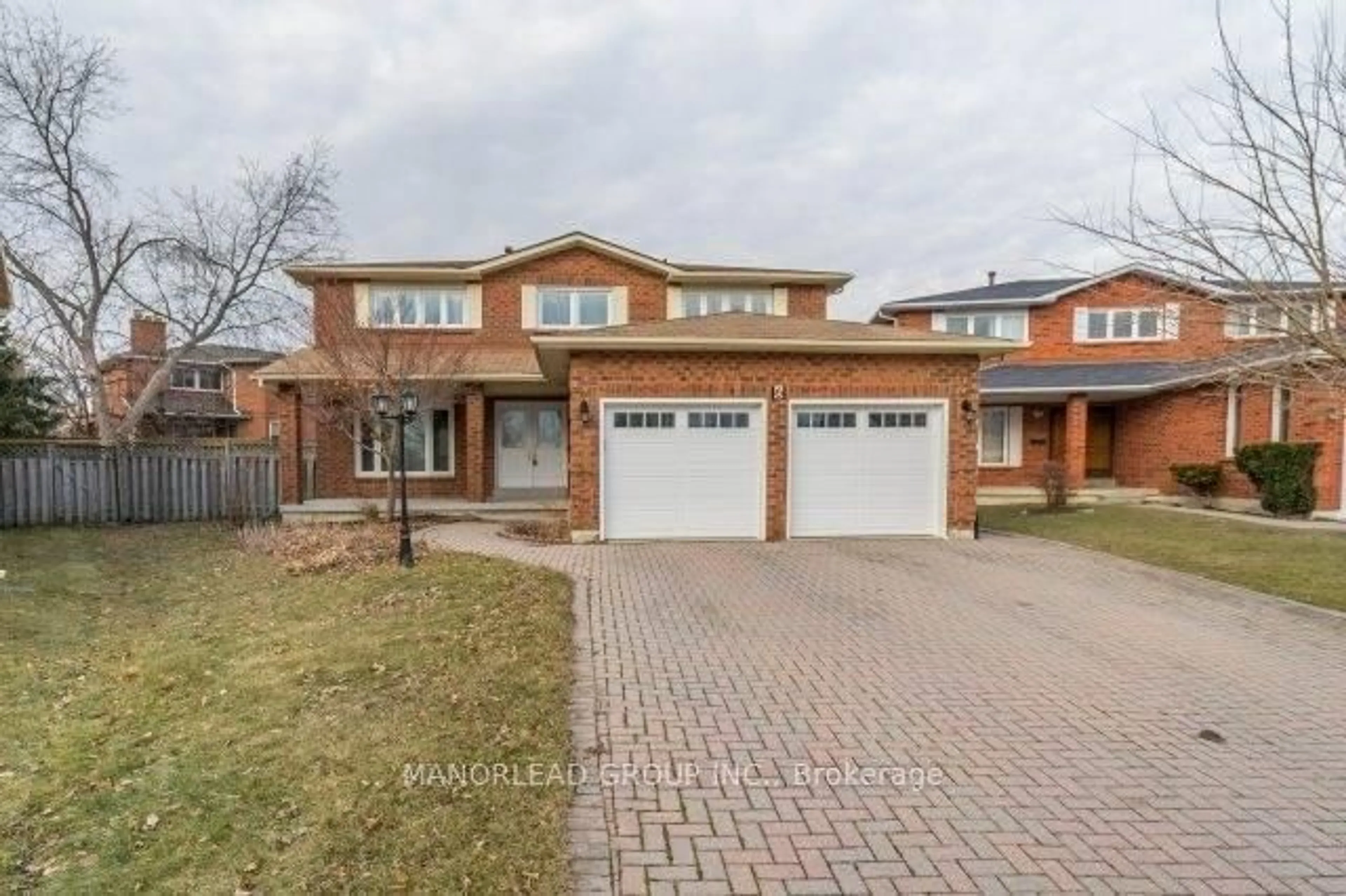 Home with brick exterior material for 6 Lawson Crt, Richmond Hill Ontario L4C 8L6