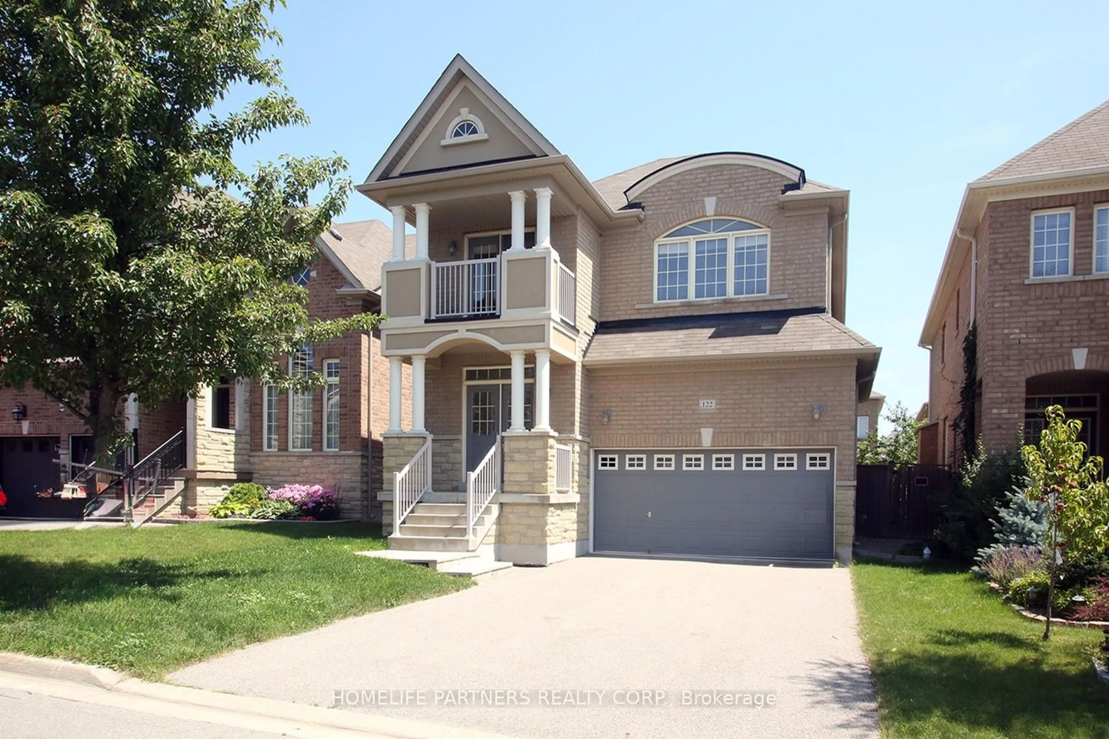 Frontside or backside of a home for 122 Mccann Cres, Bradford West Gwillimbury Ontario L3Z 2A5