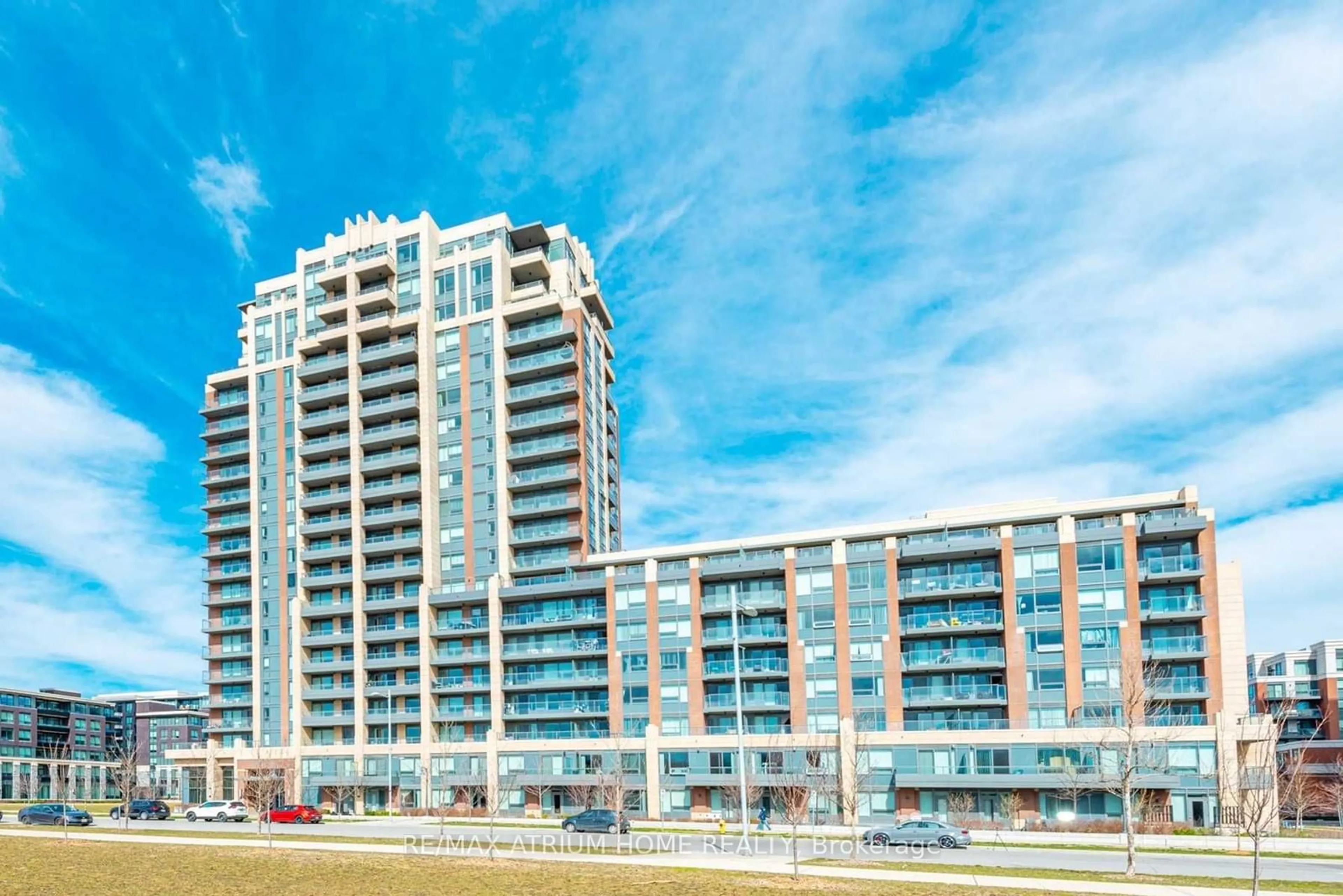 A pic from exterior of the house or condo for 18 Uptown Dr #1002, Markham Ontario L3R 5M5