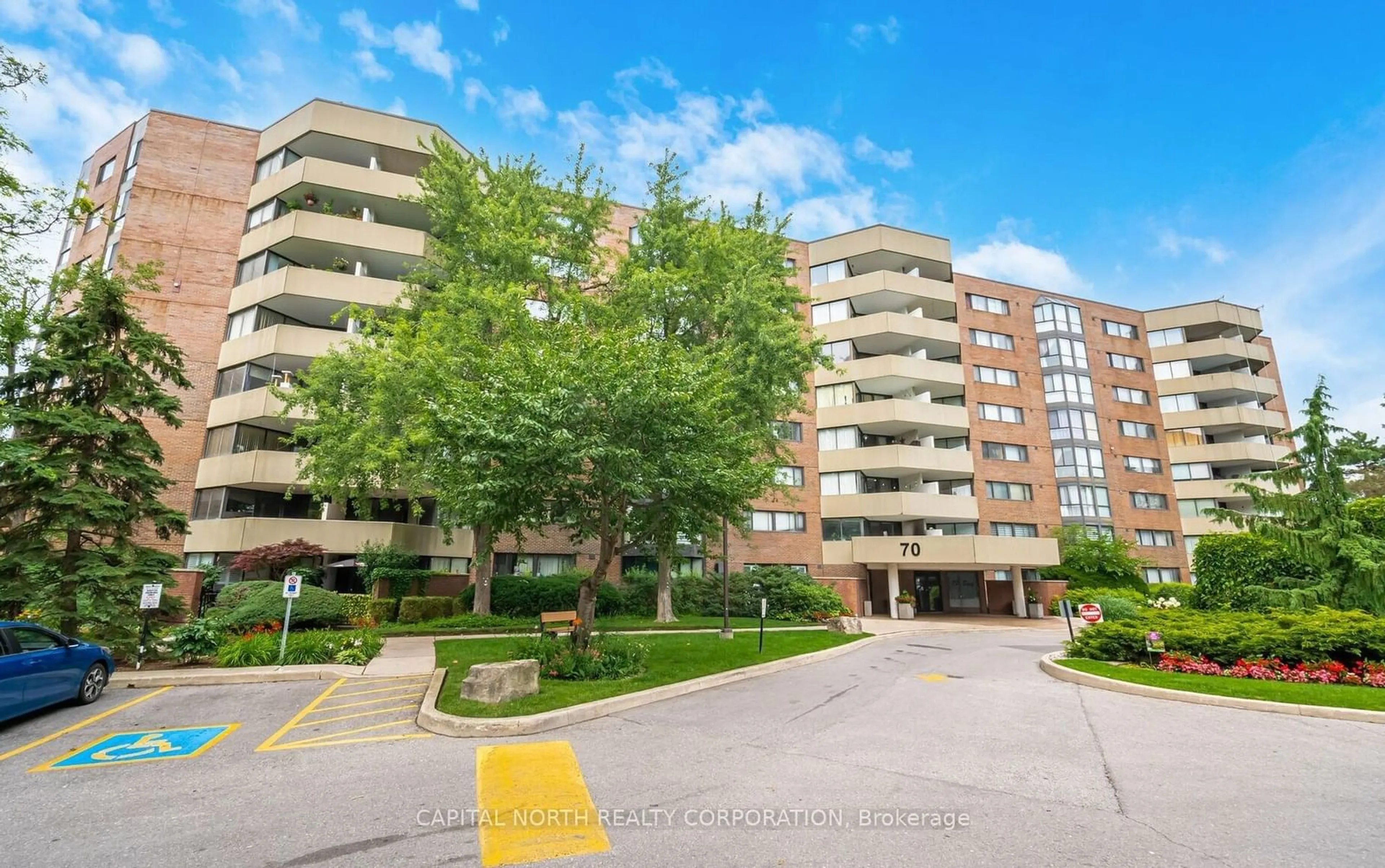 A pic from exterior of the house or condo for 70 Baif Blvd #302, Richmond Hill Ontario L4C 5L2