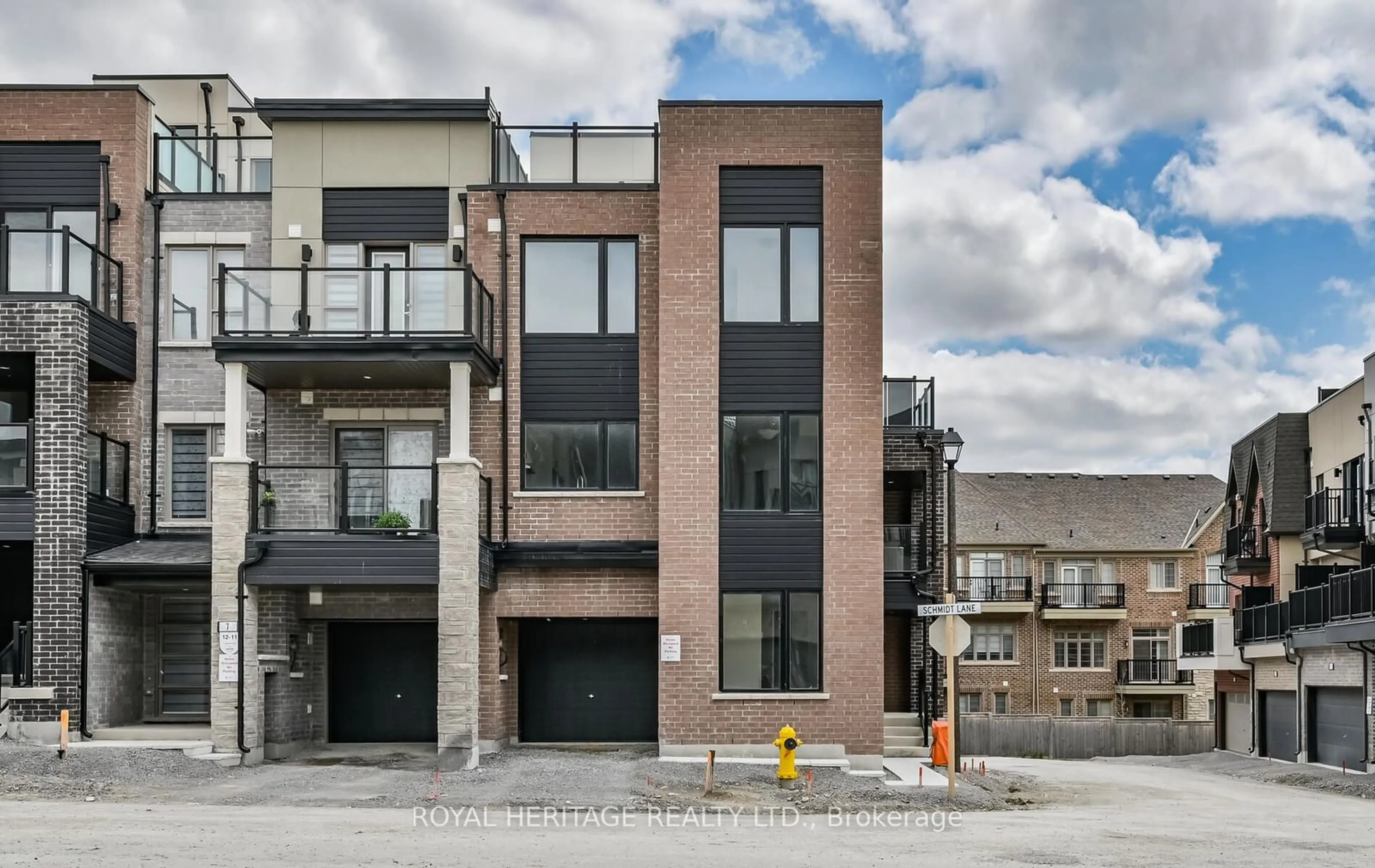 A pic from exterior of the house or condo for 5 Schmidt Lane, Markham Ontario L6C 1N6