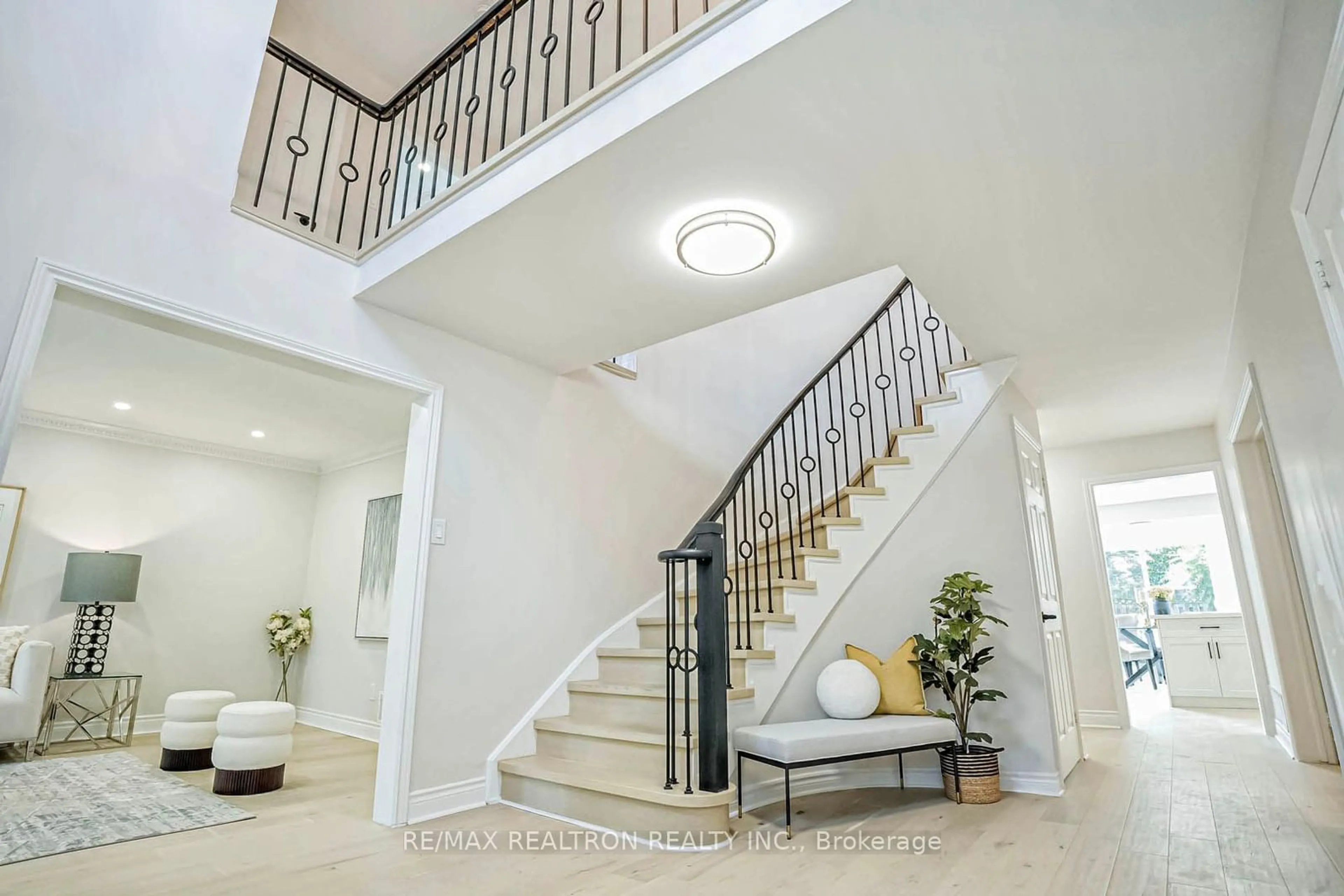 Stairs for 31 Fairholme Dr, Markham Ontario L3R 7R8