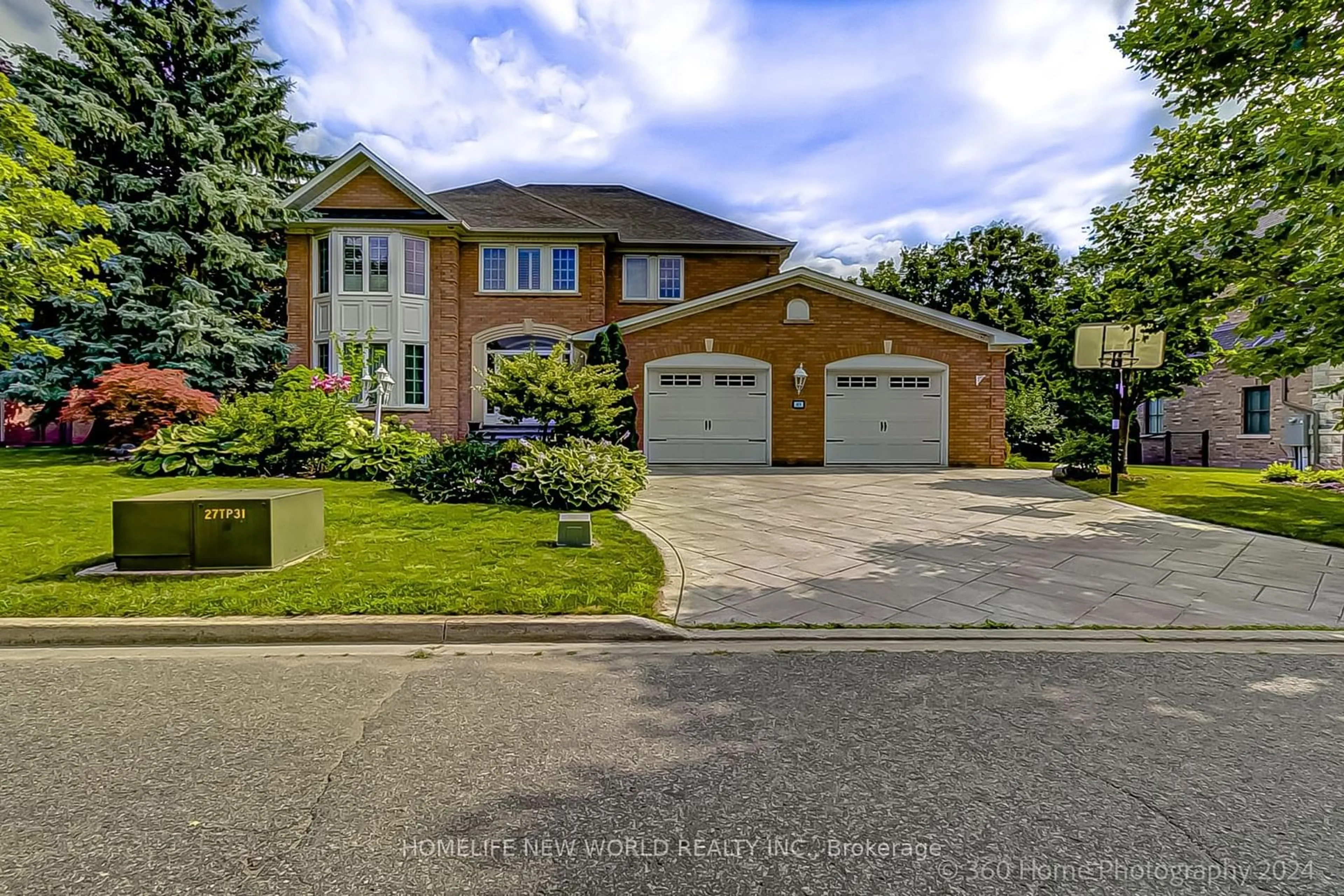 Frontside or backside of a home for 37 Heatherwood Cres, Markham Ontario L3R 8W6