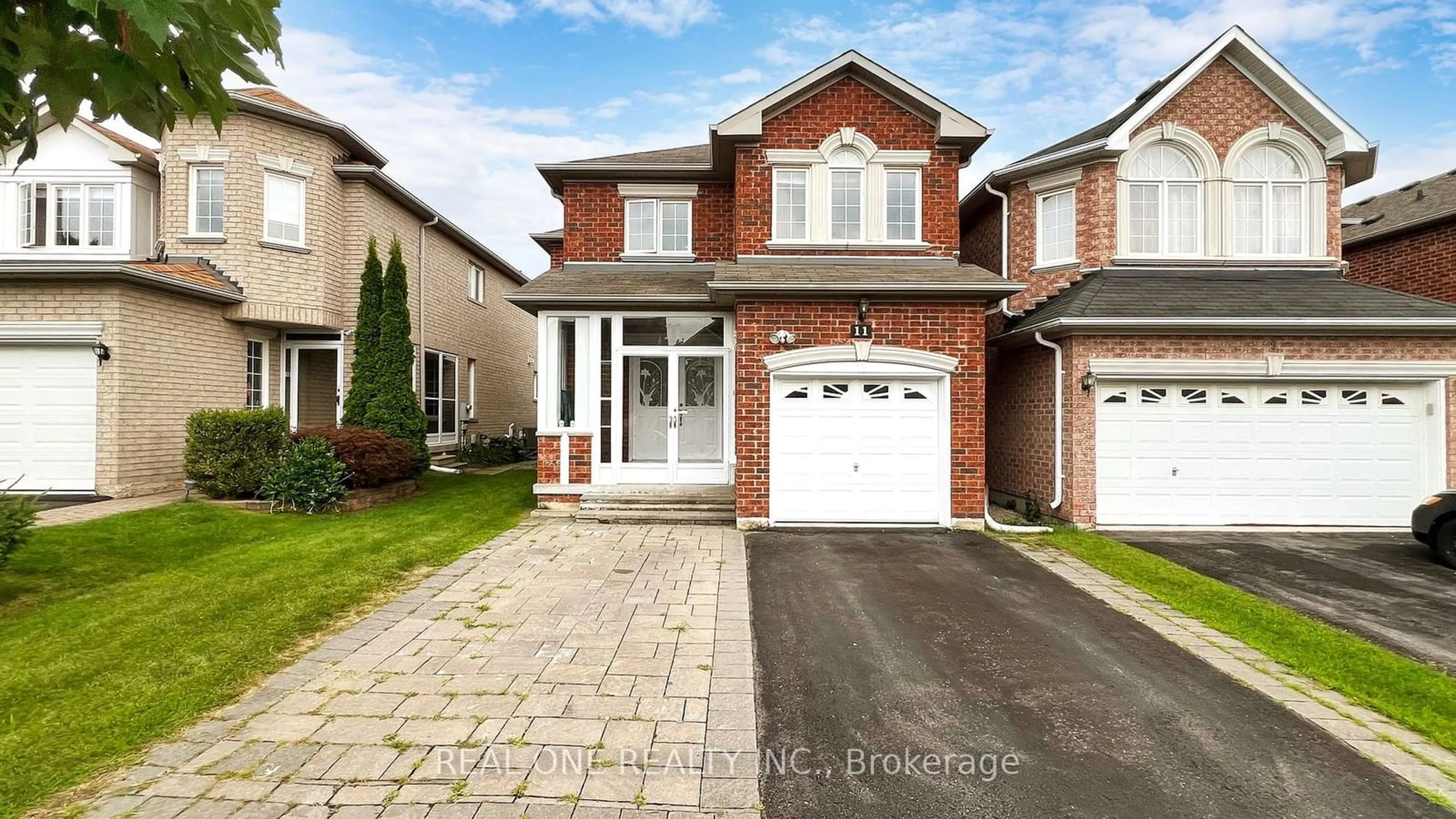 Frontside or backside of a home for 11 Martini Dr, Richmond Hill Ontario L4S 2H5