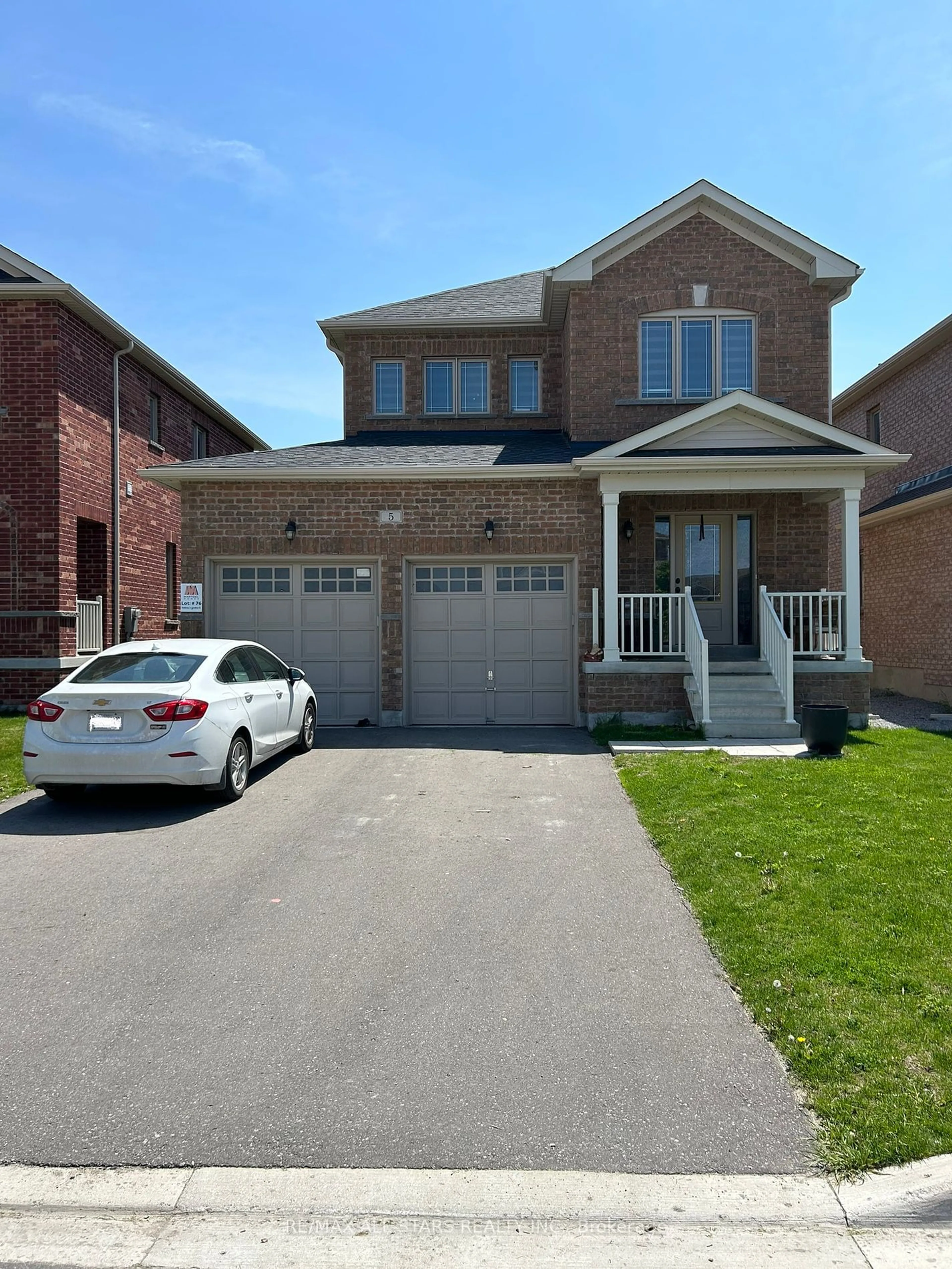 Home with brick exterior material for 5 Jardine St, Brock Ontario L0K 1A0