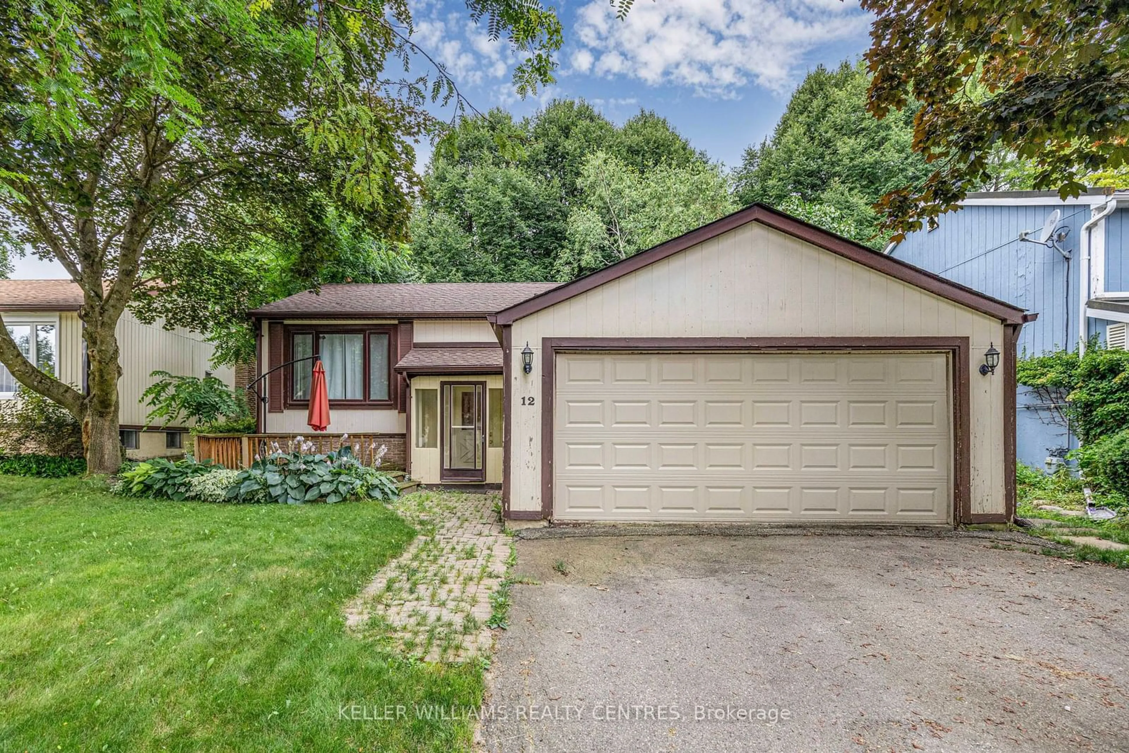 Frontside or backside of a home for 12 Red Mills Dr, East Gwillimbury Ontario L9N 1B8