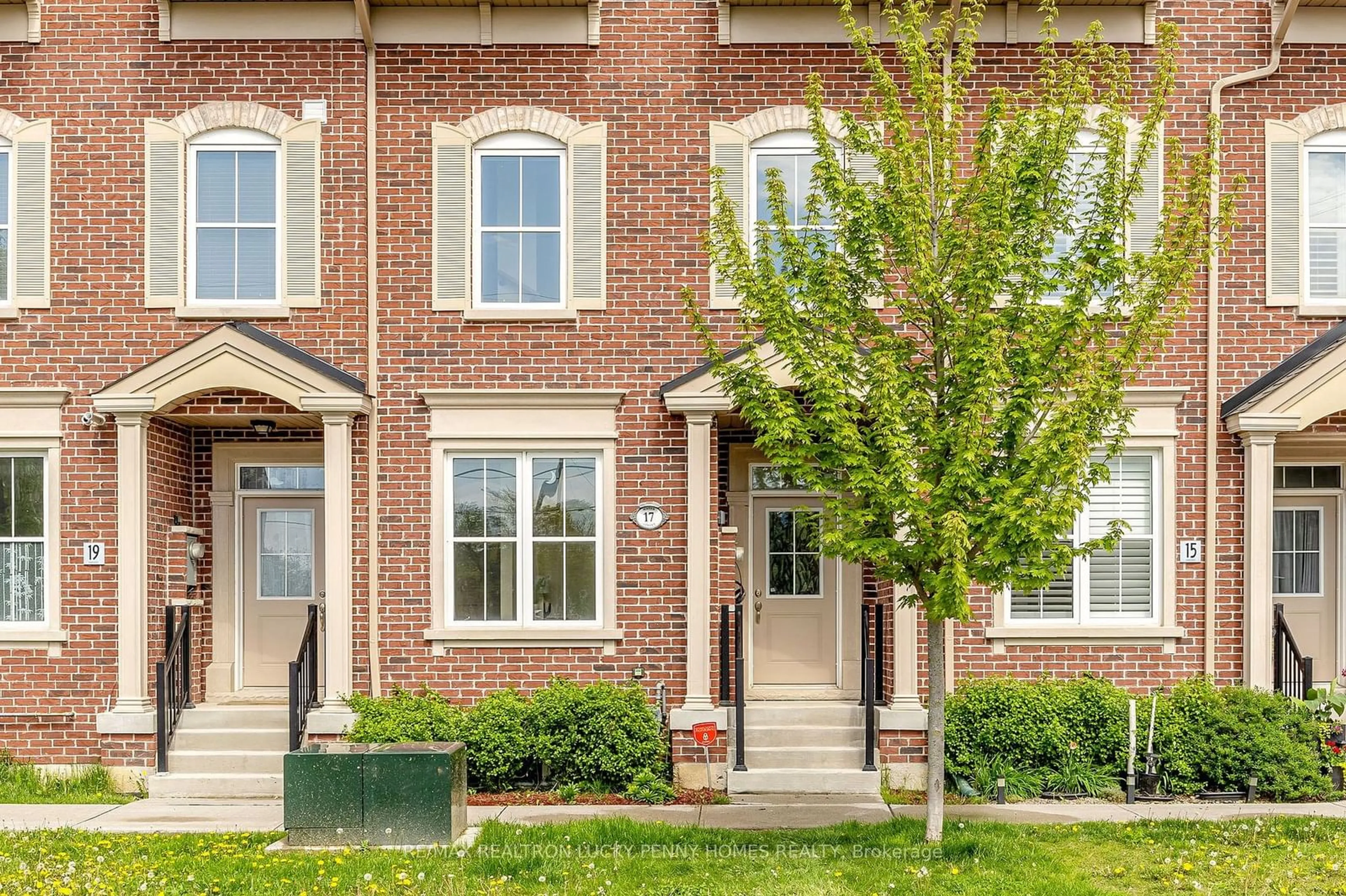 Home with brick exterior material for 17 Water St, Markham Ontario L3P 1N3