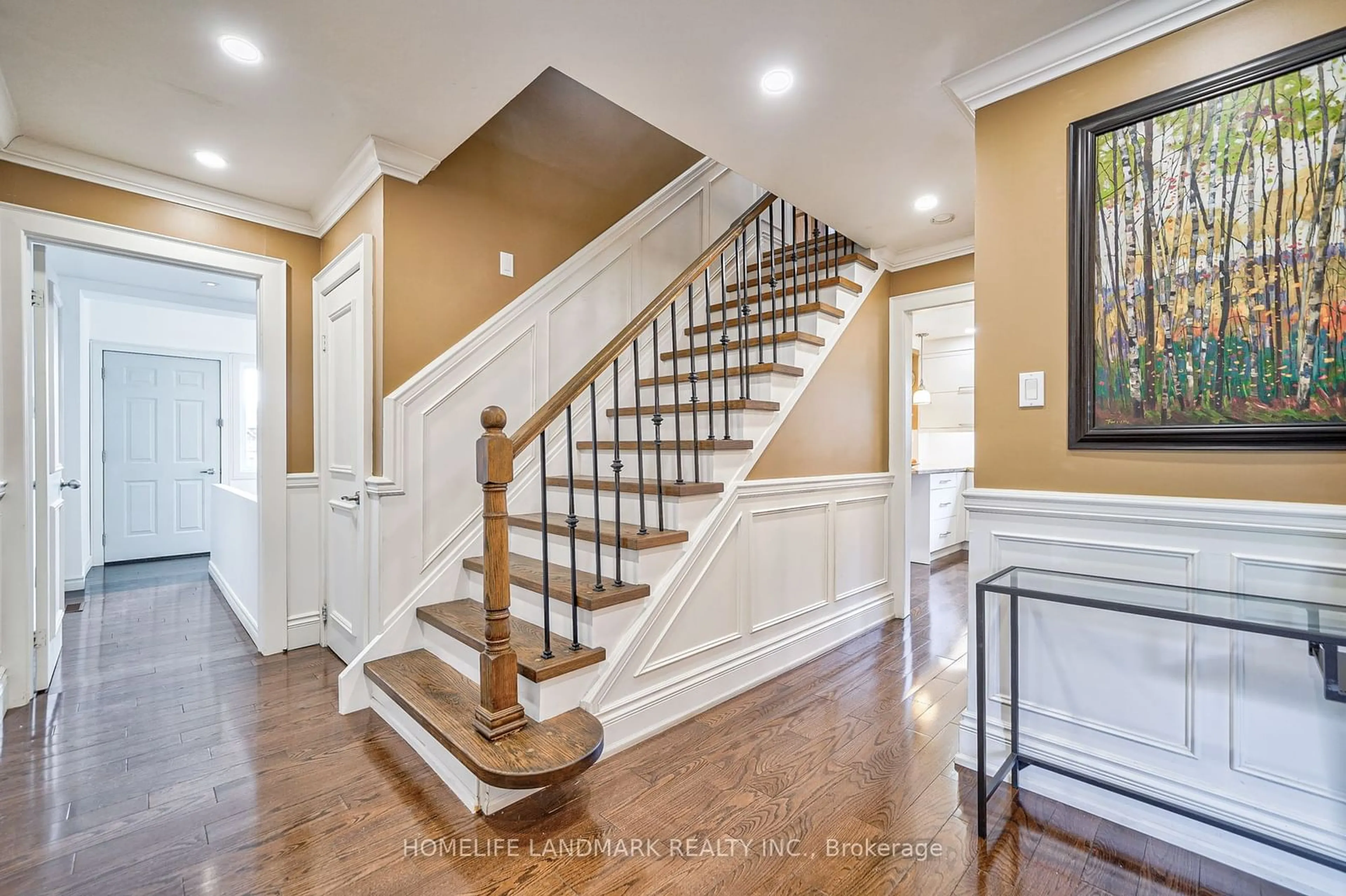 Indoor entryway for 48 Liebeck Cres, Markham Ontario L3R 1Y5