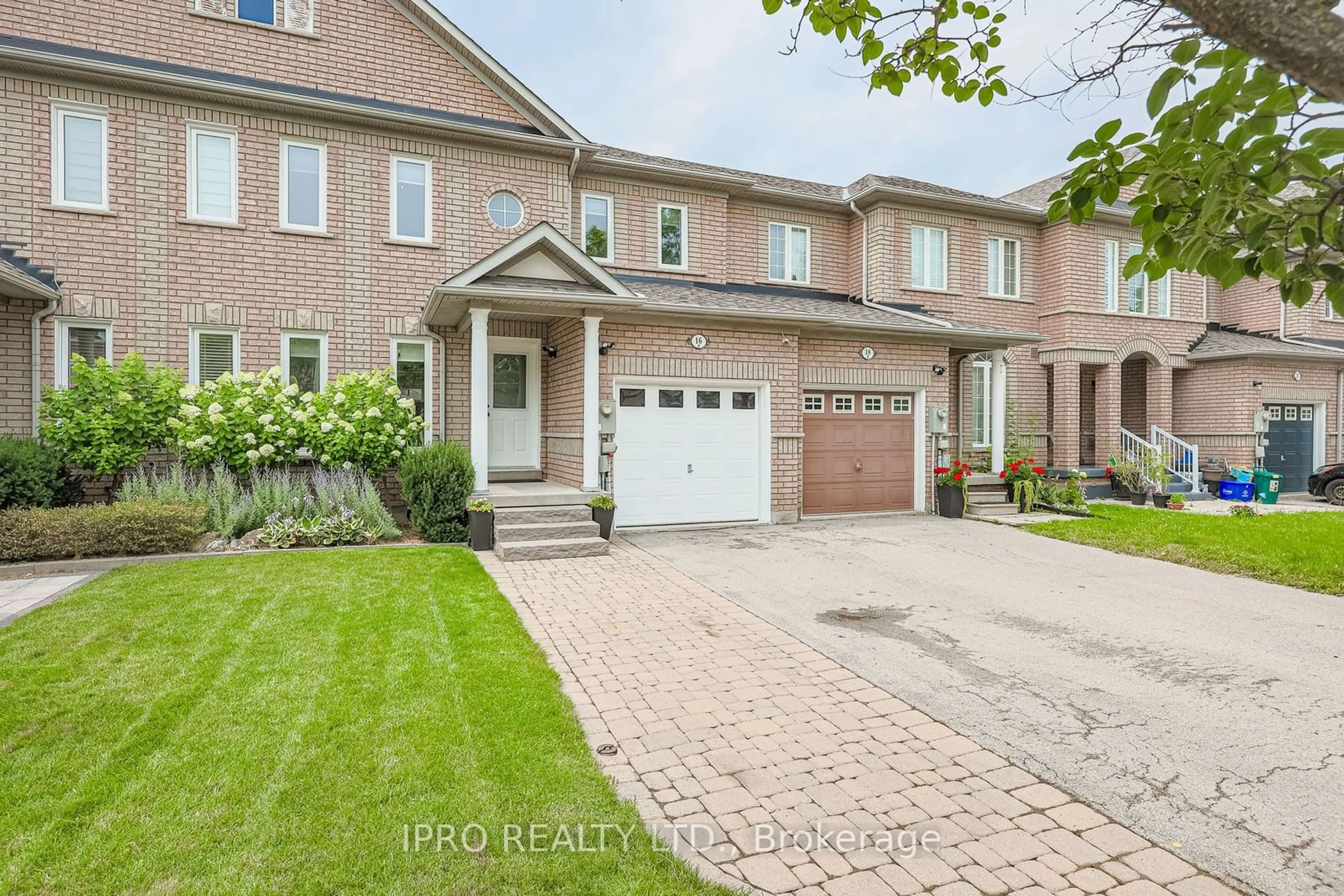 Home with brick exterior material for 16 Canvasback Dr, Vaughan Ontario L4H 2V9