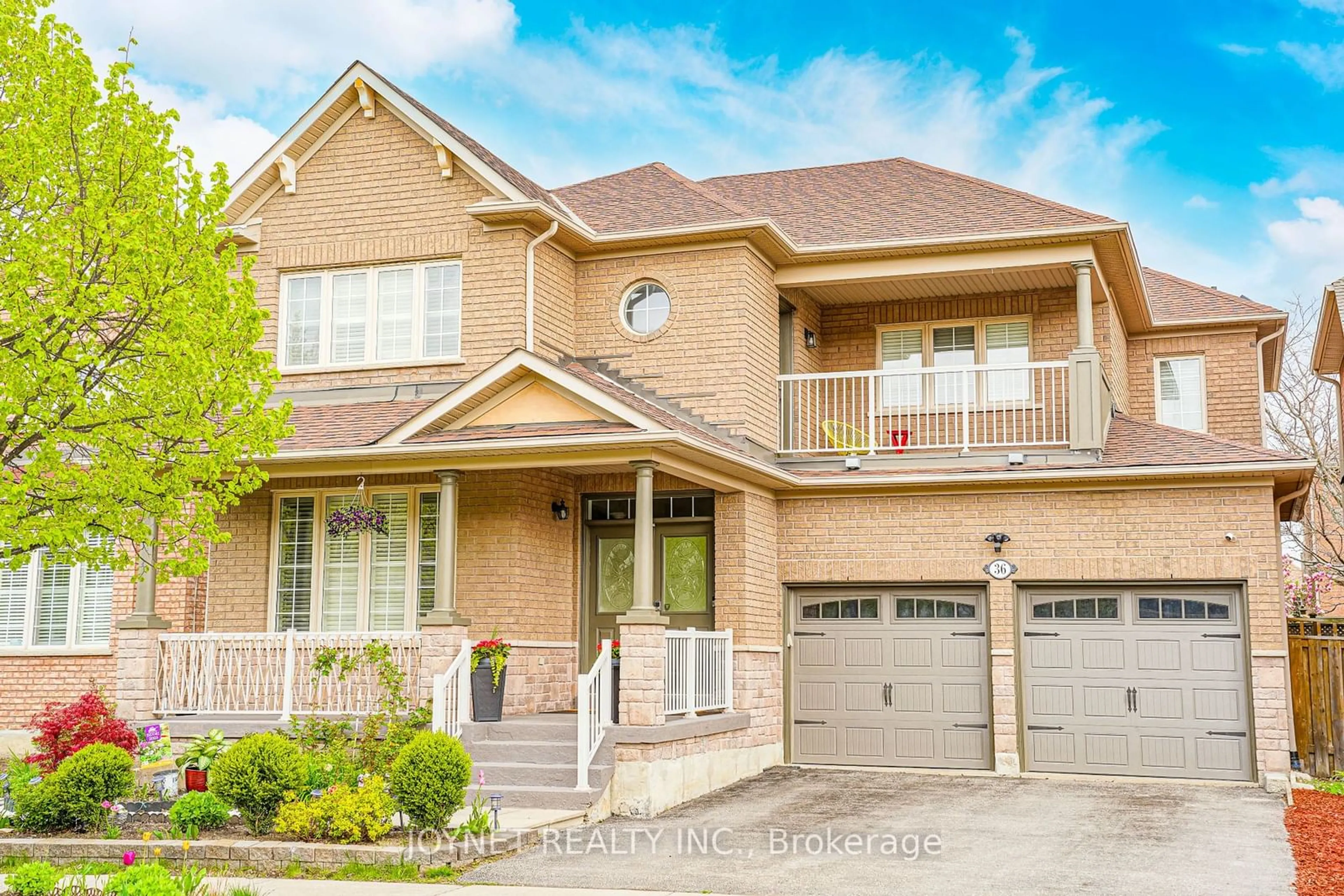 Home with brick exterior material for 36 Newbridge Ave, Richmond Hill Ontario L4E 3Z9