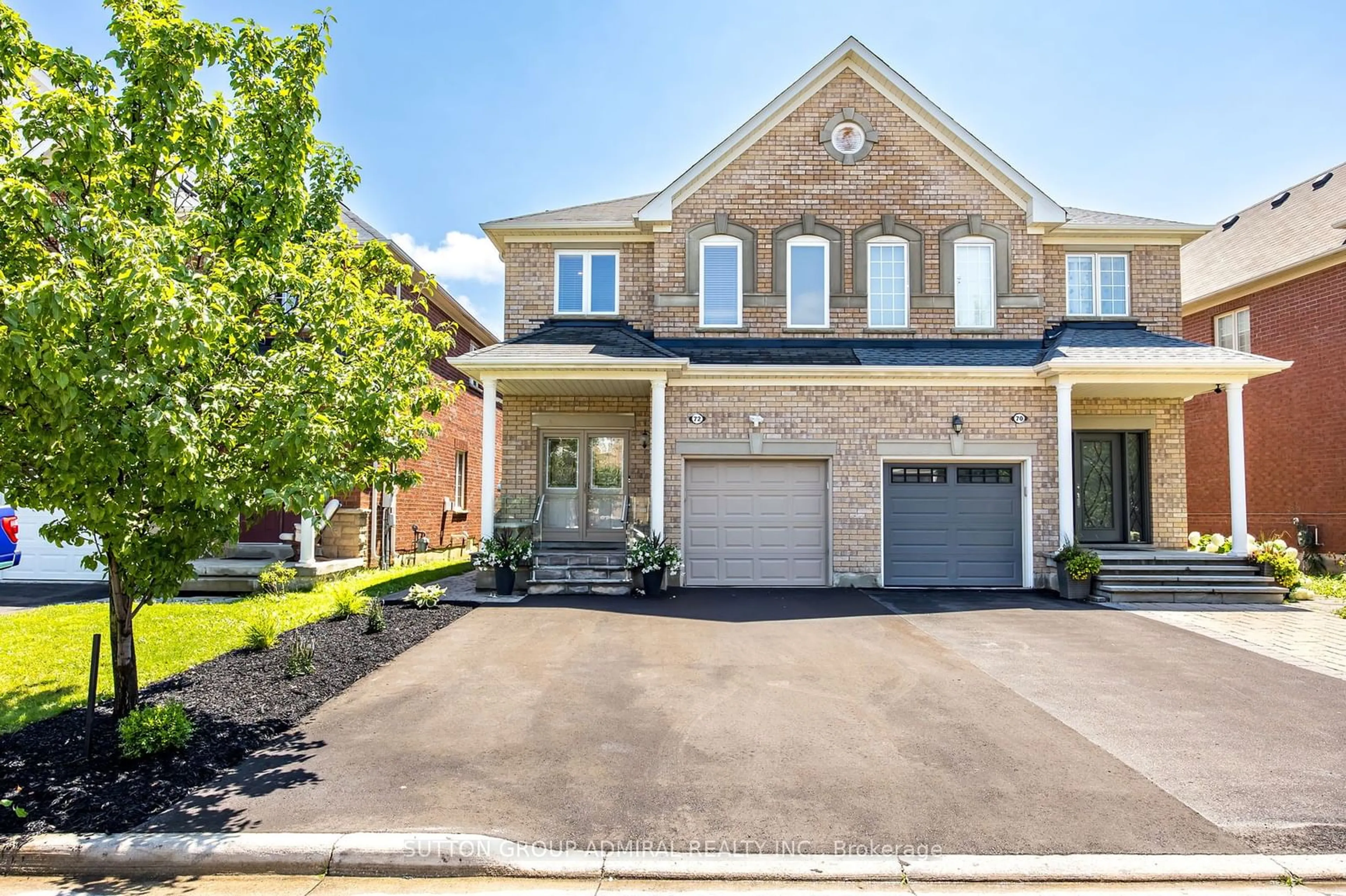 Home with brick exterior material for 72 Israel Zilber Dr, Vaughan Ontario L6A 0H1