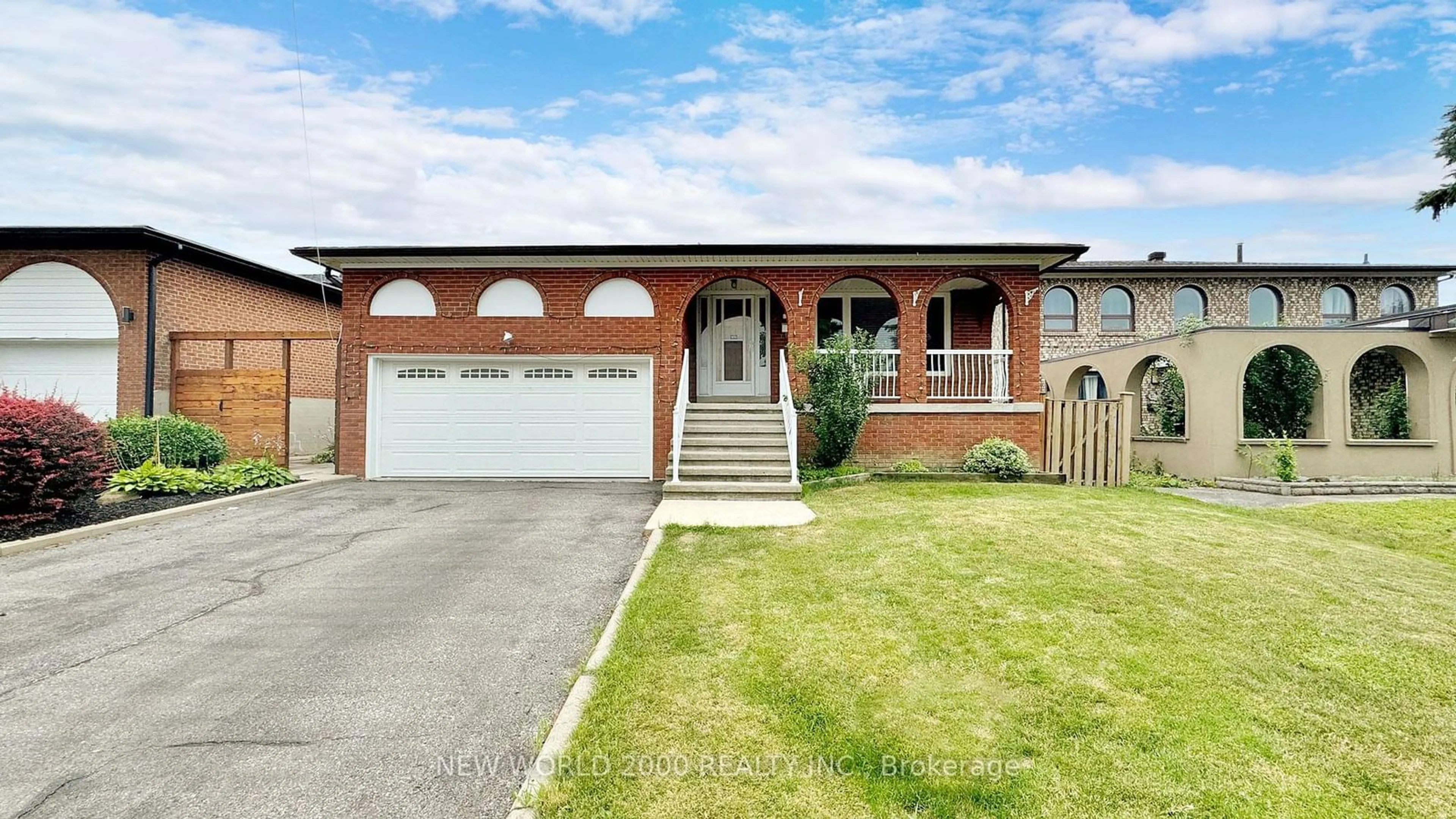 Frontside or backside of a home for 23 Oakhill Rd, Vaughan Ontario L4L 2H2