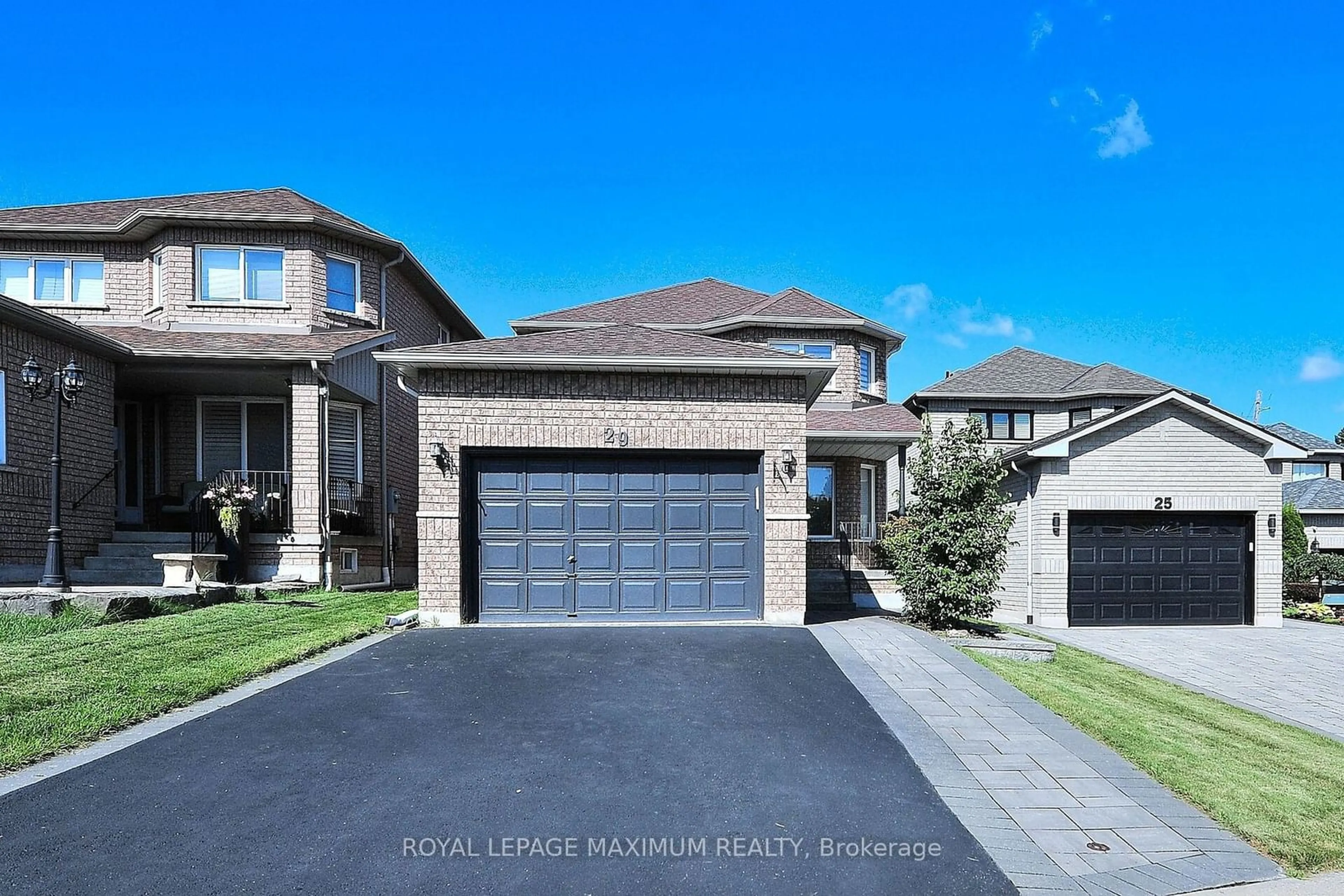 Frontside or backside of a home for 29 Royalpark Way, Vaughan Ontario L4H 1J5