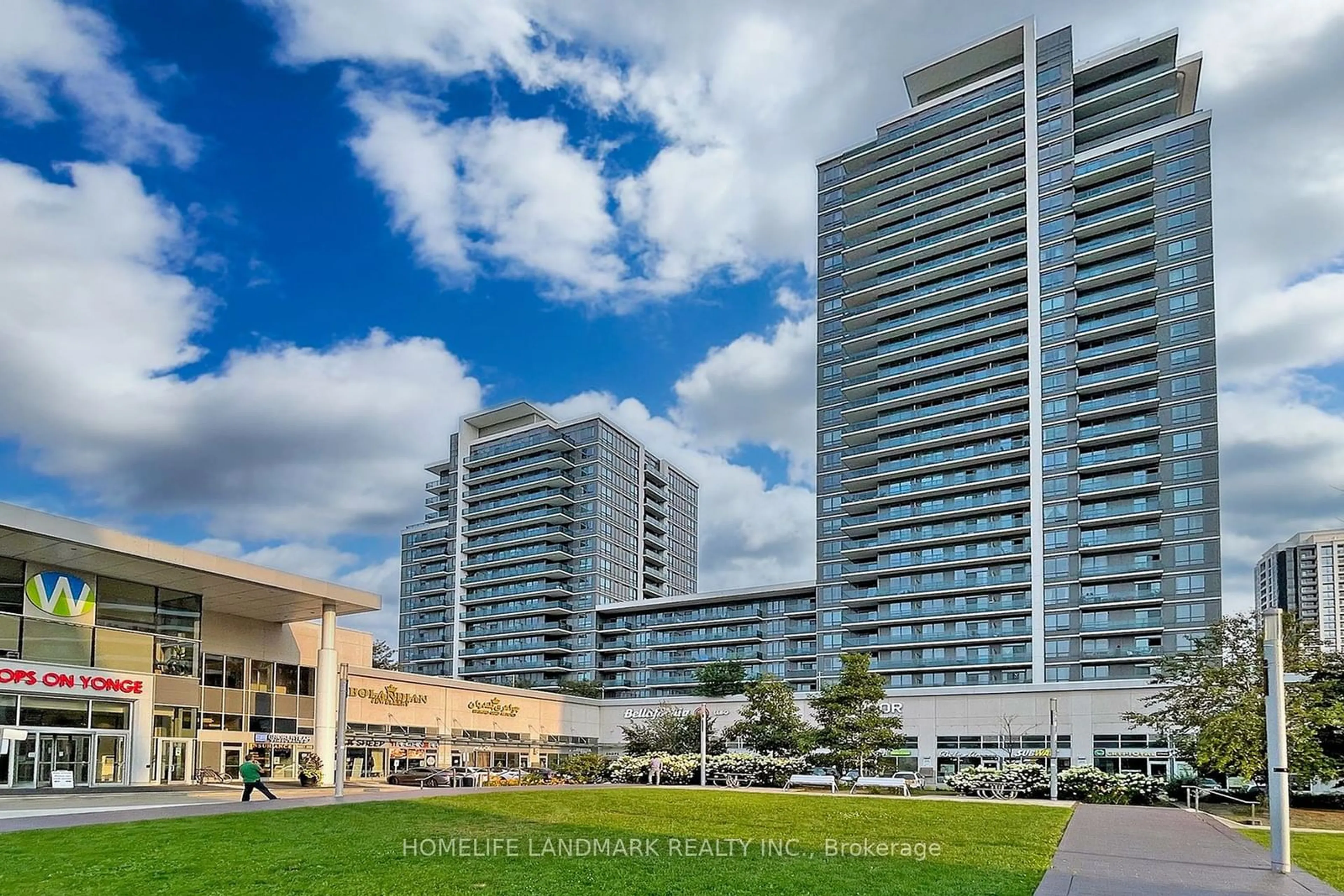 A pic from exterior of the house or condo for 7167 Yonge St #910, Markham Ontario L3T 0E1