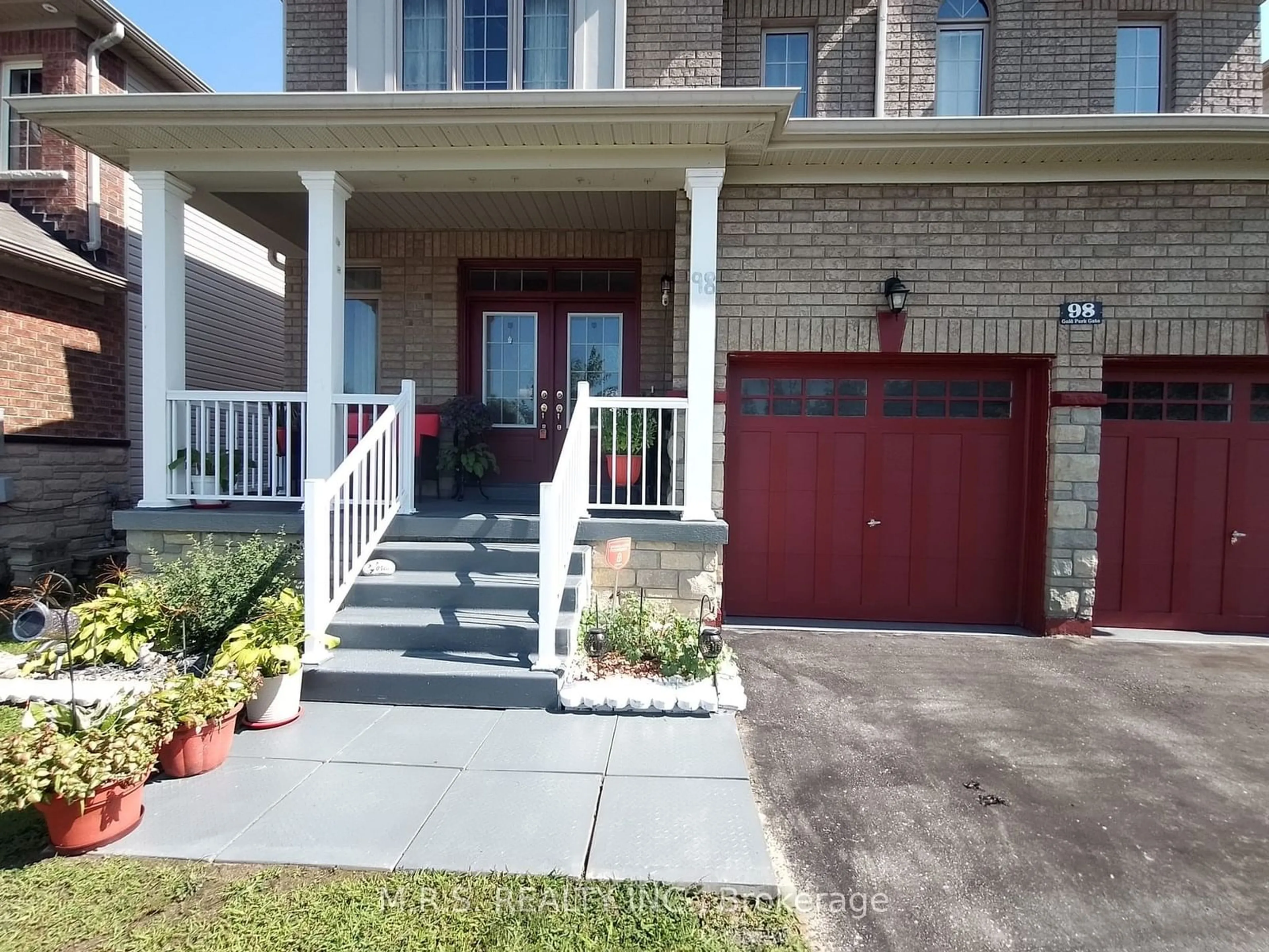 Frontside or backside of a home for 98 Gold Park Gate, Essa Ontario L0M 1B4