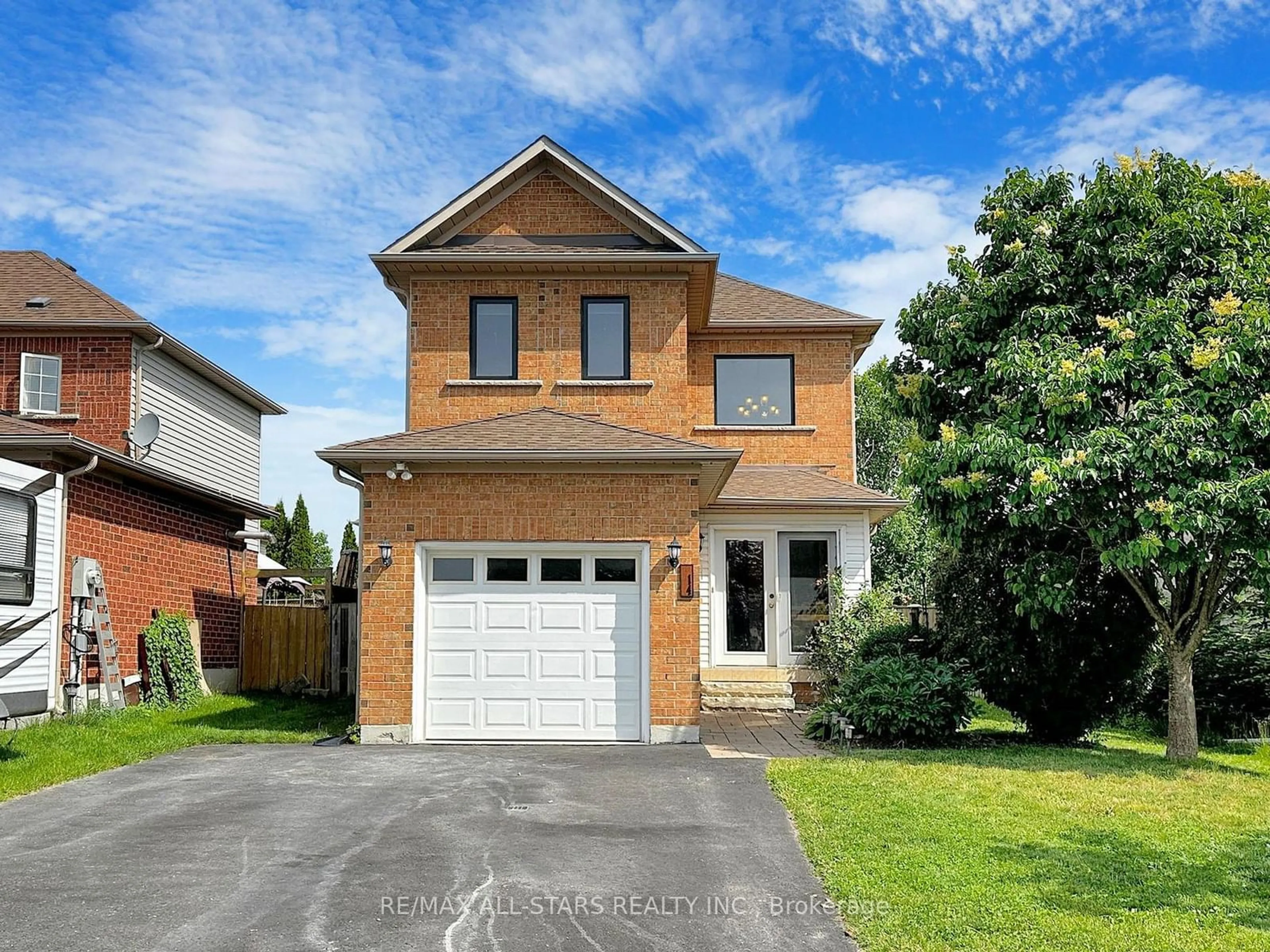 Frontside or backside of a home for 14 Dunnville Rd, Georgina Ontario L4P 3Y7