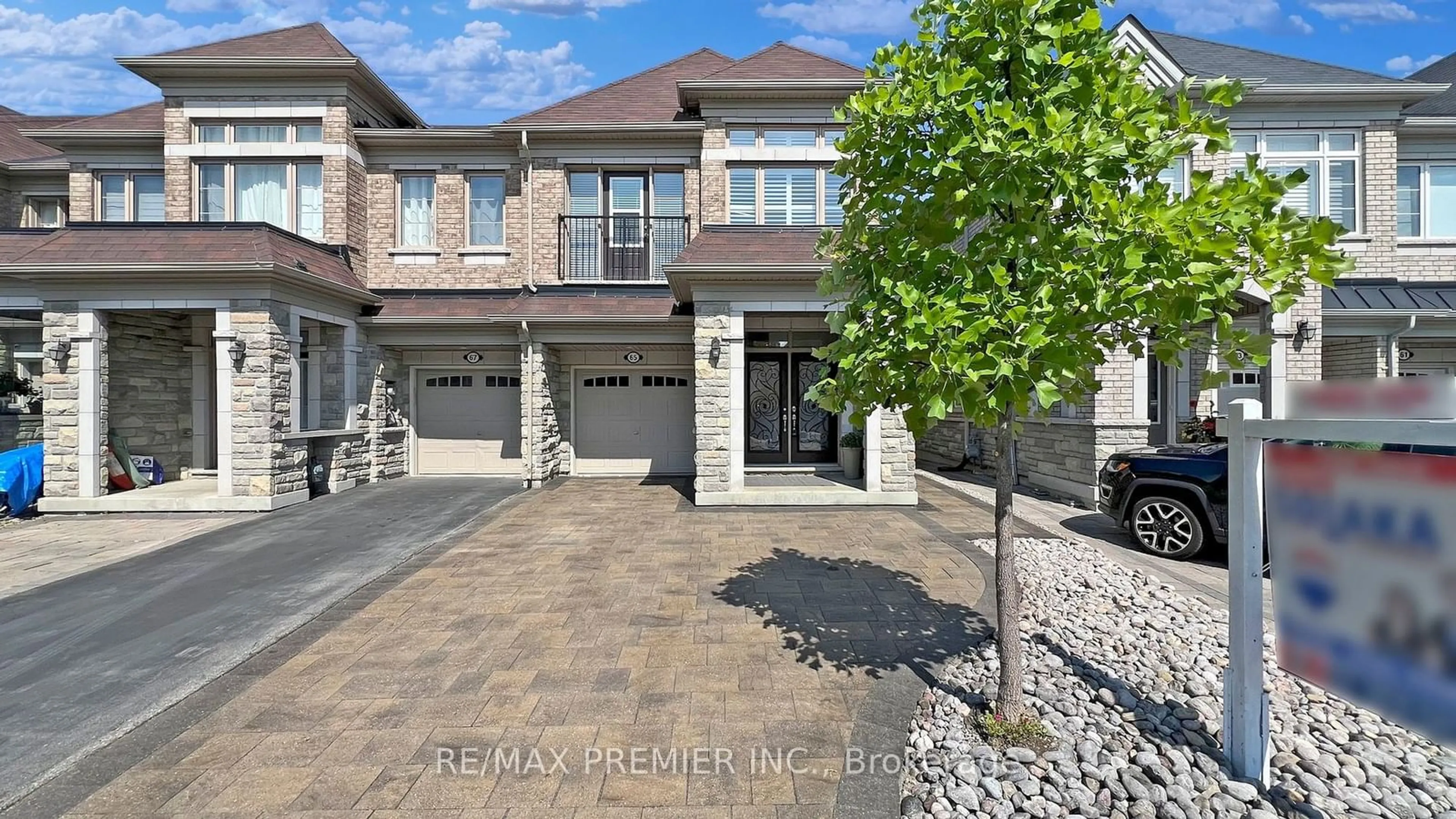 A pic from exterior of the house or condo for 65 Vedette Way, Vaughan Ontario L4H 4K3