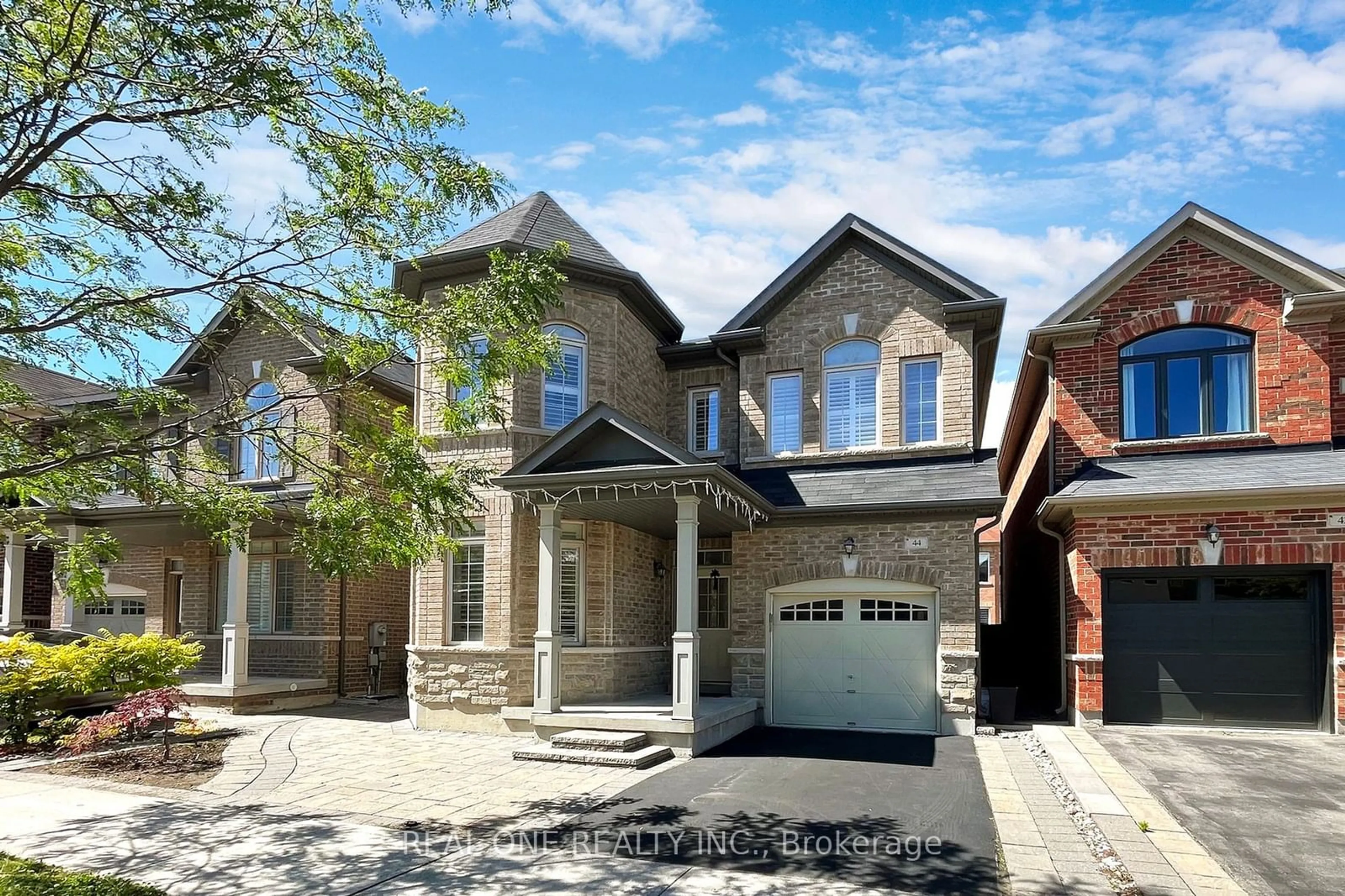 Home with brick exterior material for 44 Bracknell Ave, Markham Ontario L6C 0R3