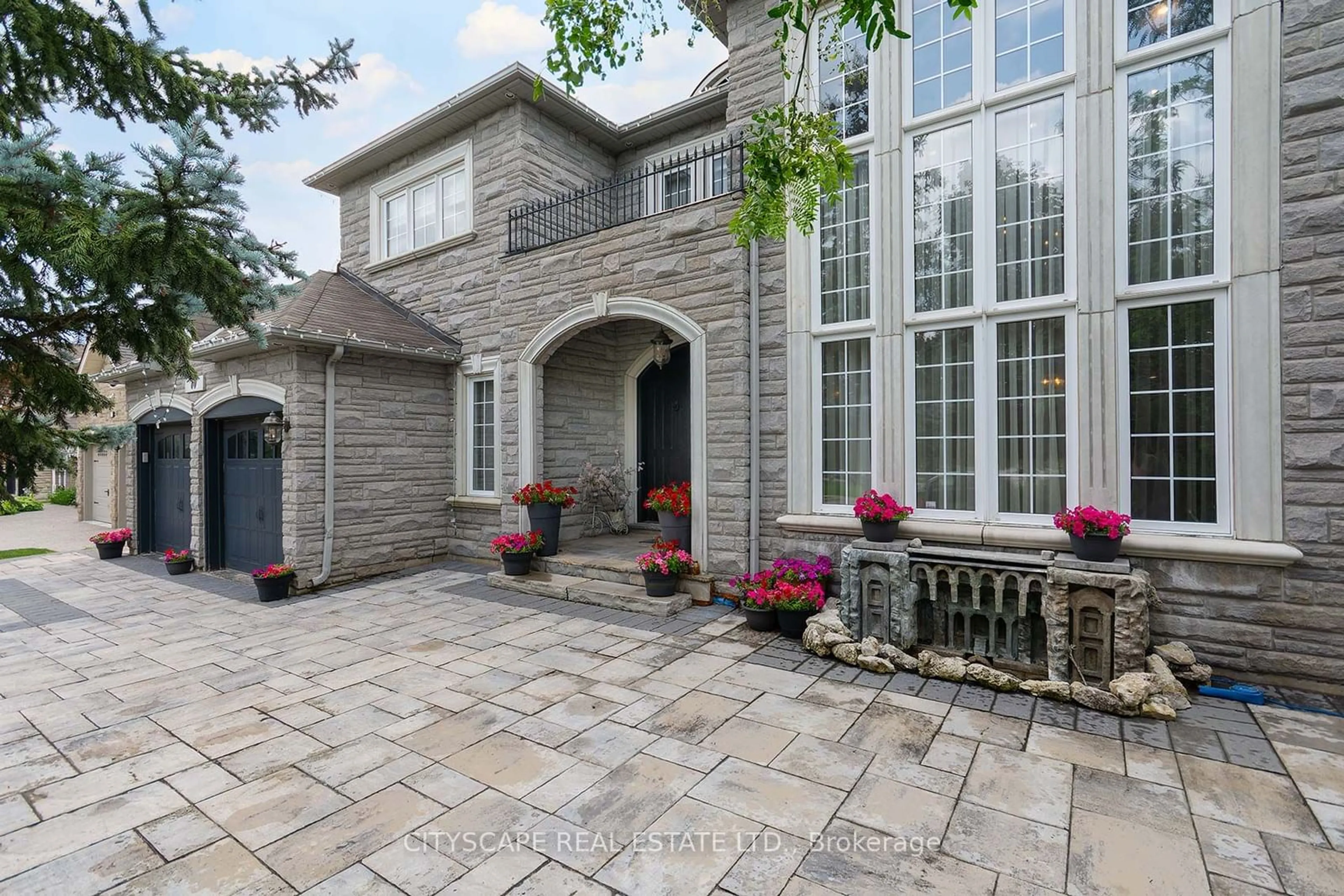 Home with brick exterior material for 60 Lipa Dr, Vaughan Ontario L4L 9R9