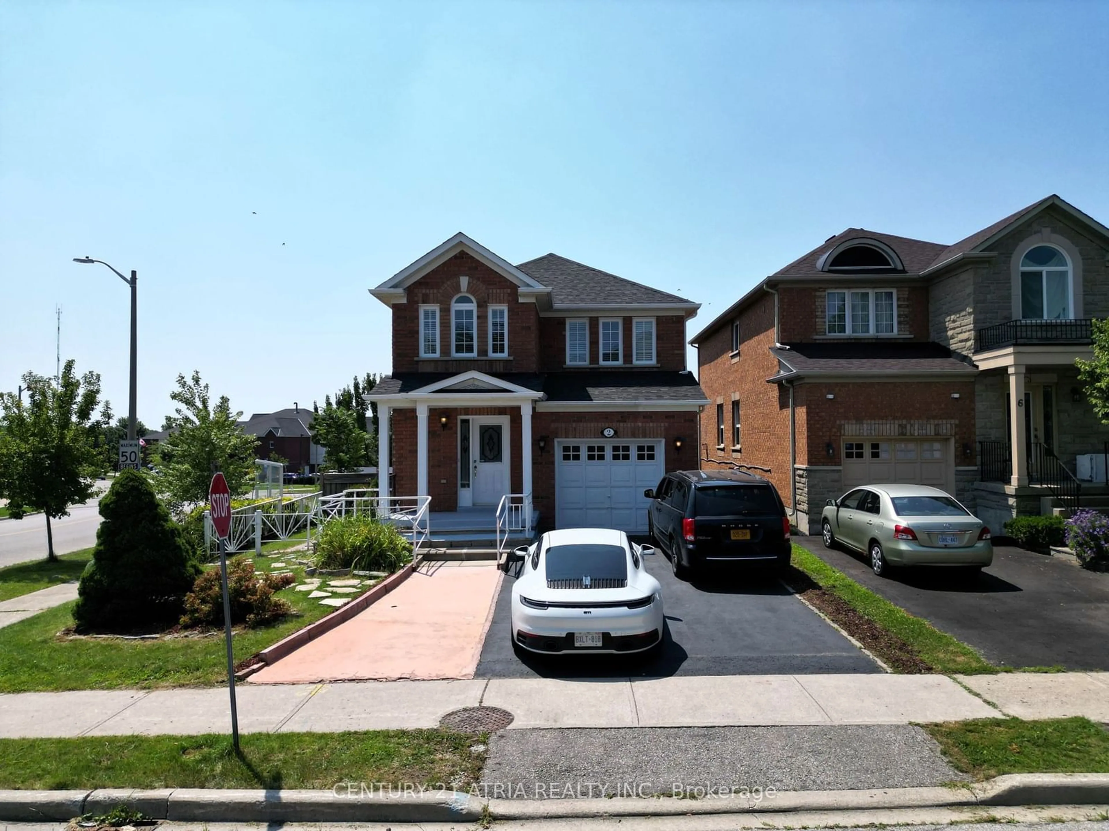 Frontside or backside of a home for 2 Bestview Cres, Vaughan Ontario L6A 3S8