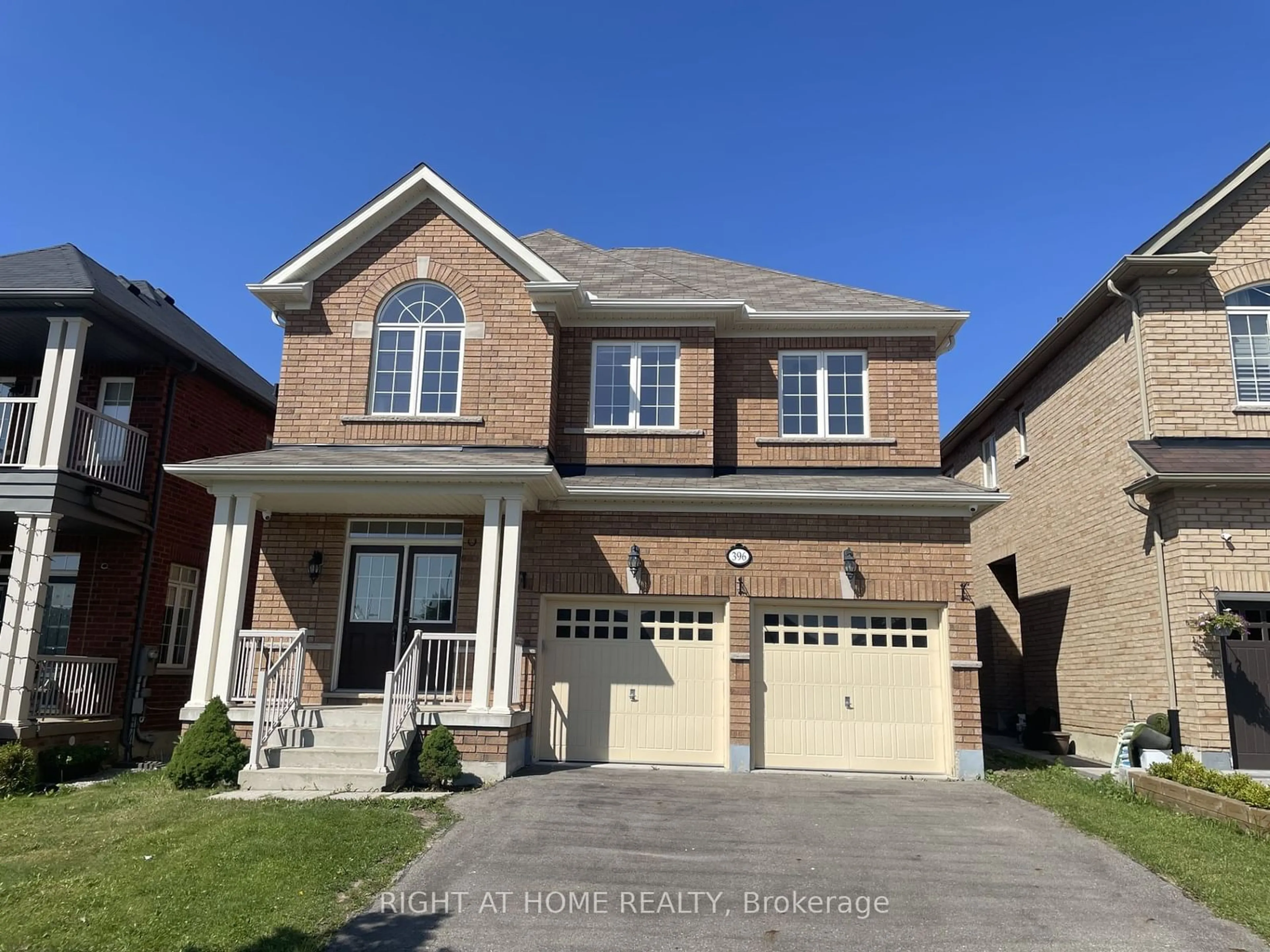 Frontside or backside of a home for 396 Grand Trunk Ave, Vaughan Ontario L6A 0T4