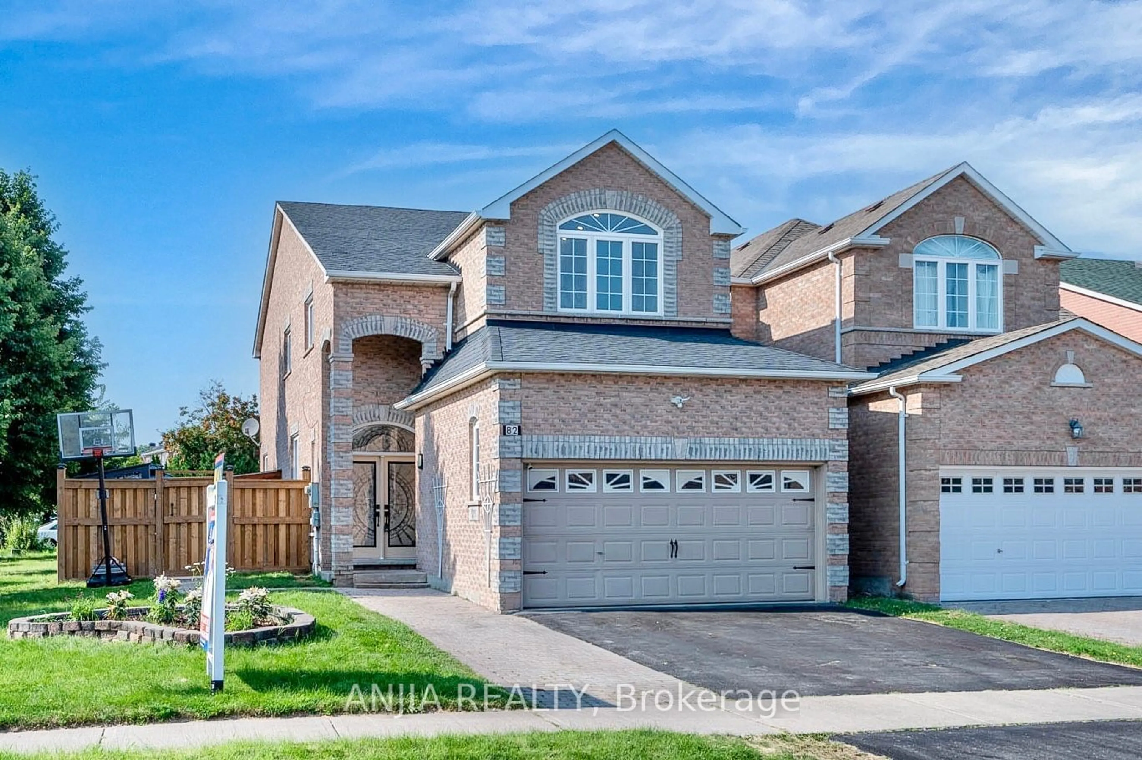 Home with brick exterior material for 82 Belford Cres, Markham Ontario L3S 4E1