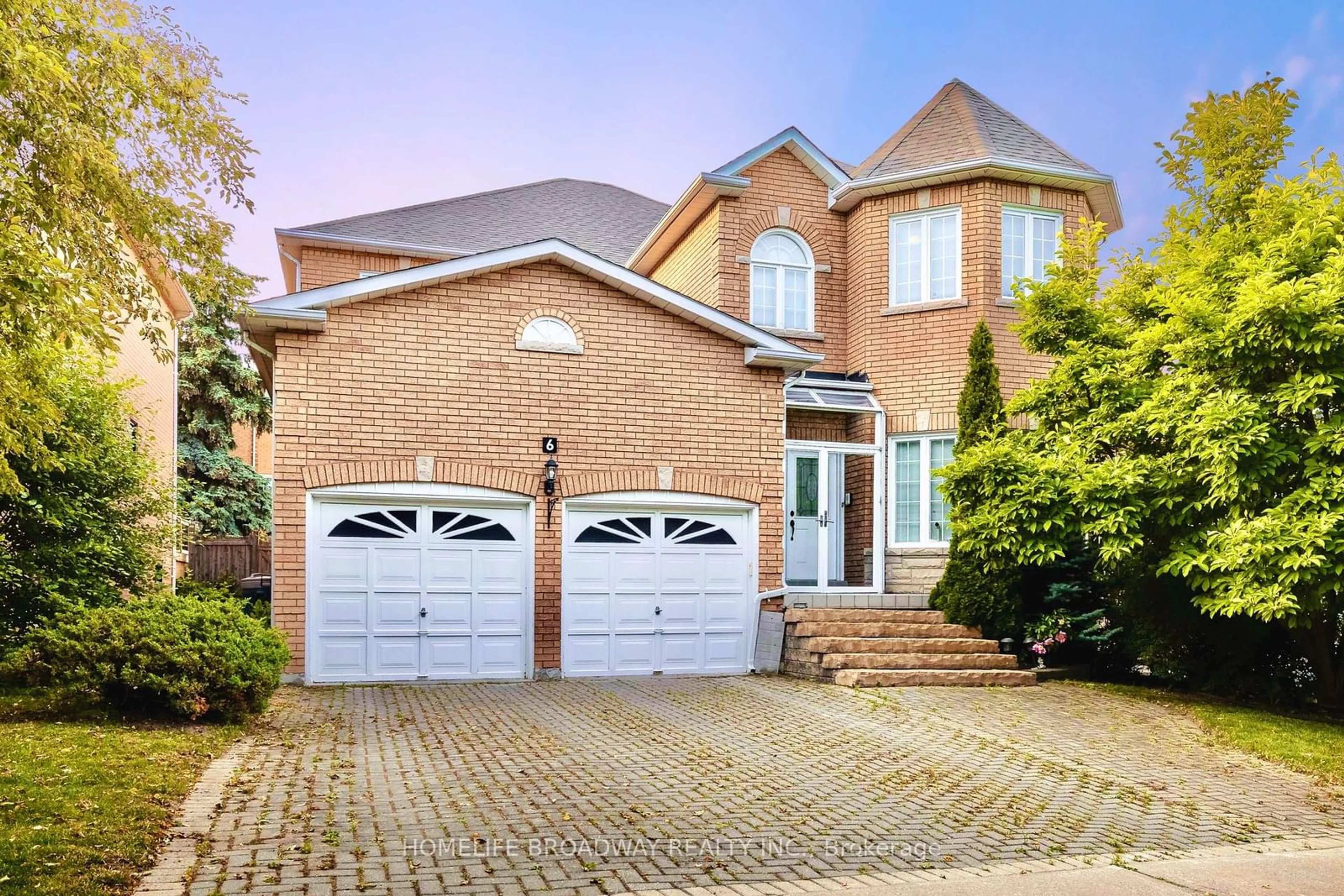 Home with brick exterior material for 6 Kingmount Cres, Richmond Hill Ontario L4B 3W5