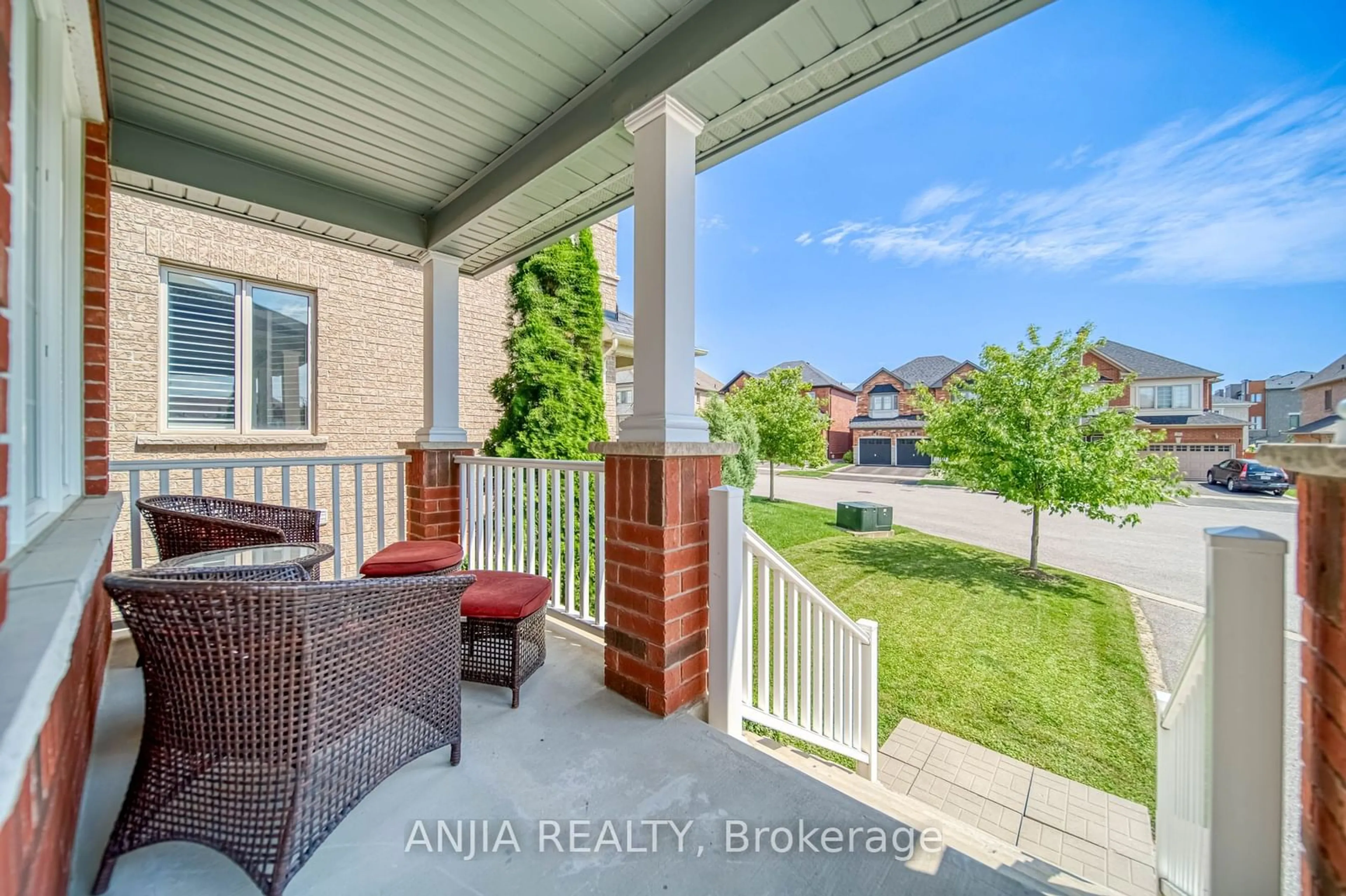 Patio for 60 Filbert Crt, Whitchurch-Stouffville Ontario L4A 0R7