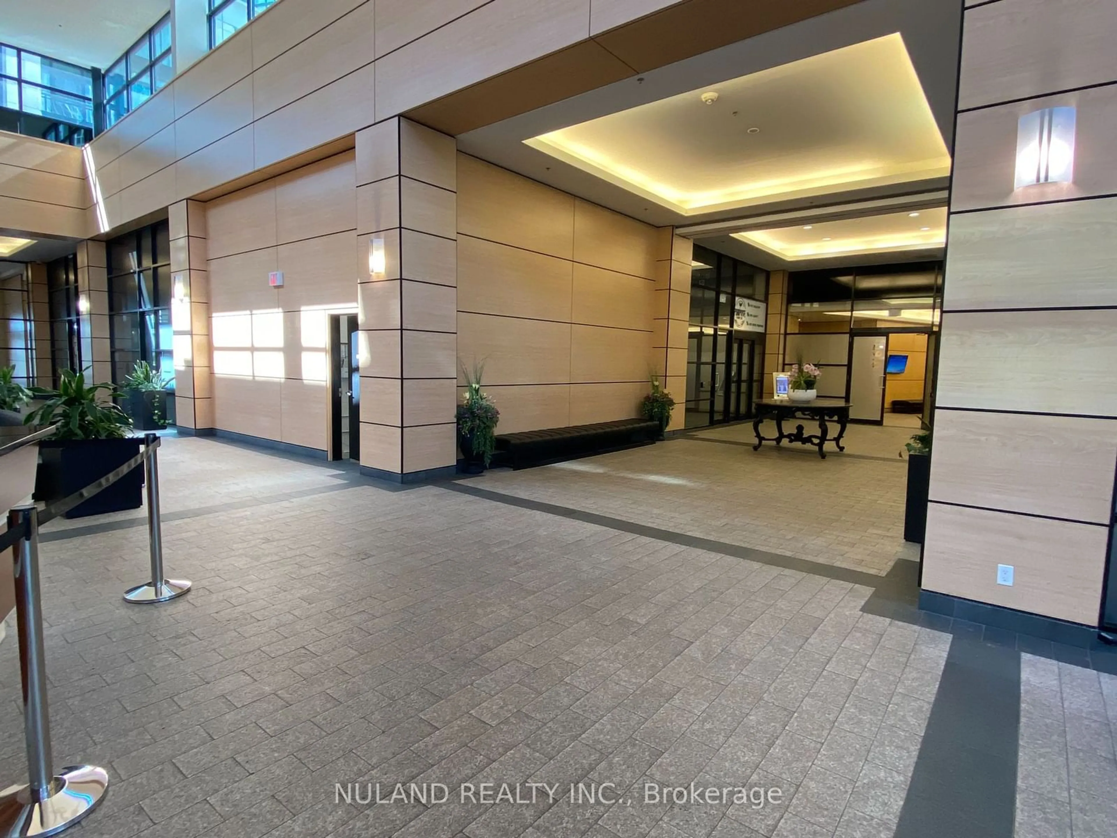 Indoor lobby for 2910 Highway 7 #2001, Vaughan Ontario L4K 0G3