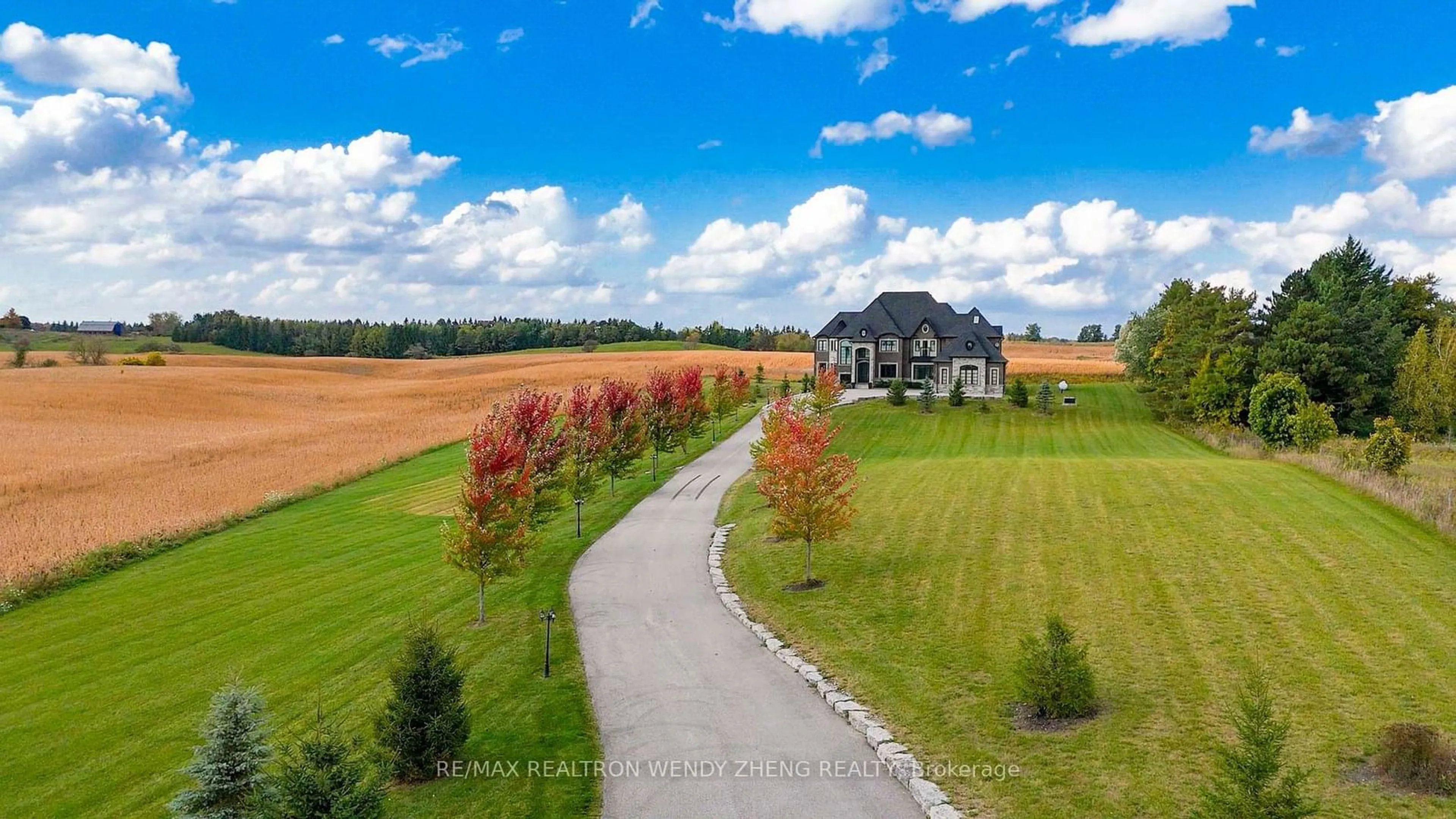 A pic from exterior of the house or condo, the fenced backyard for 3952 Bloomington Rd, Whitchurch-Stouffville Ontario L4A 7X5