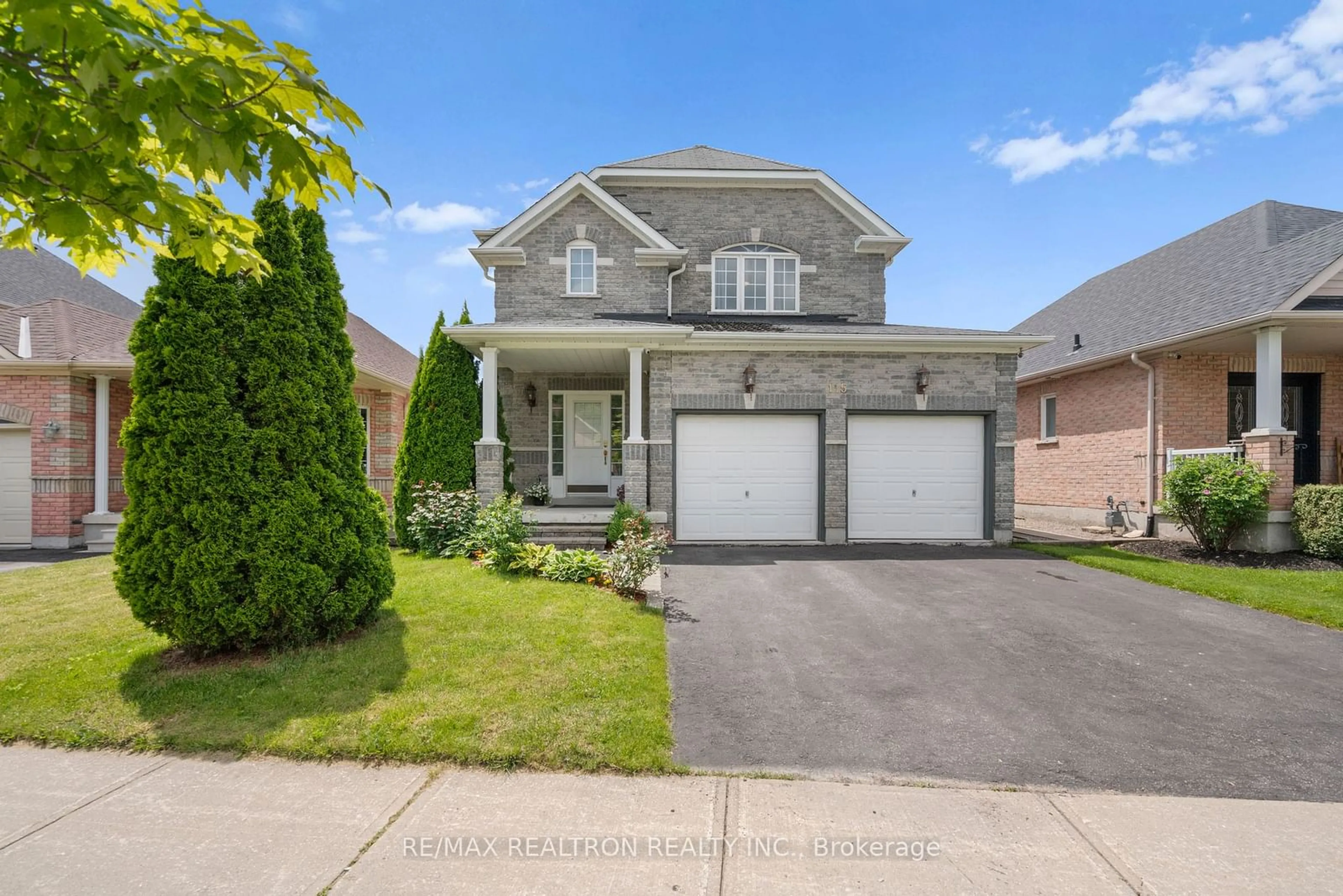 Frontside or backside of a home for 115 Glendower Cres, Georgina Ontario L4P 0A2