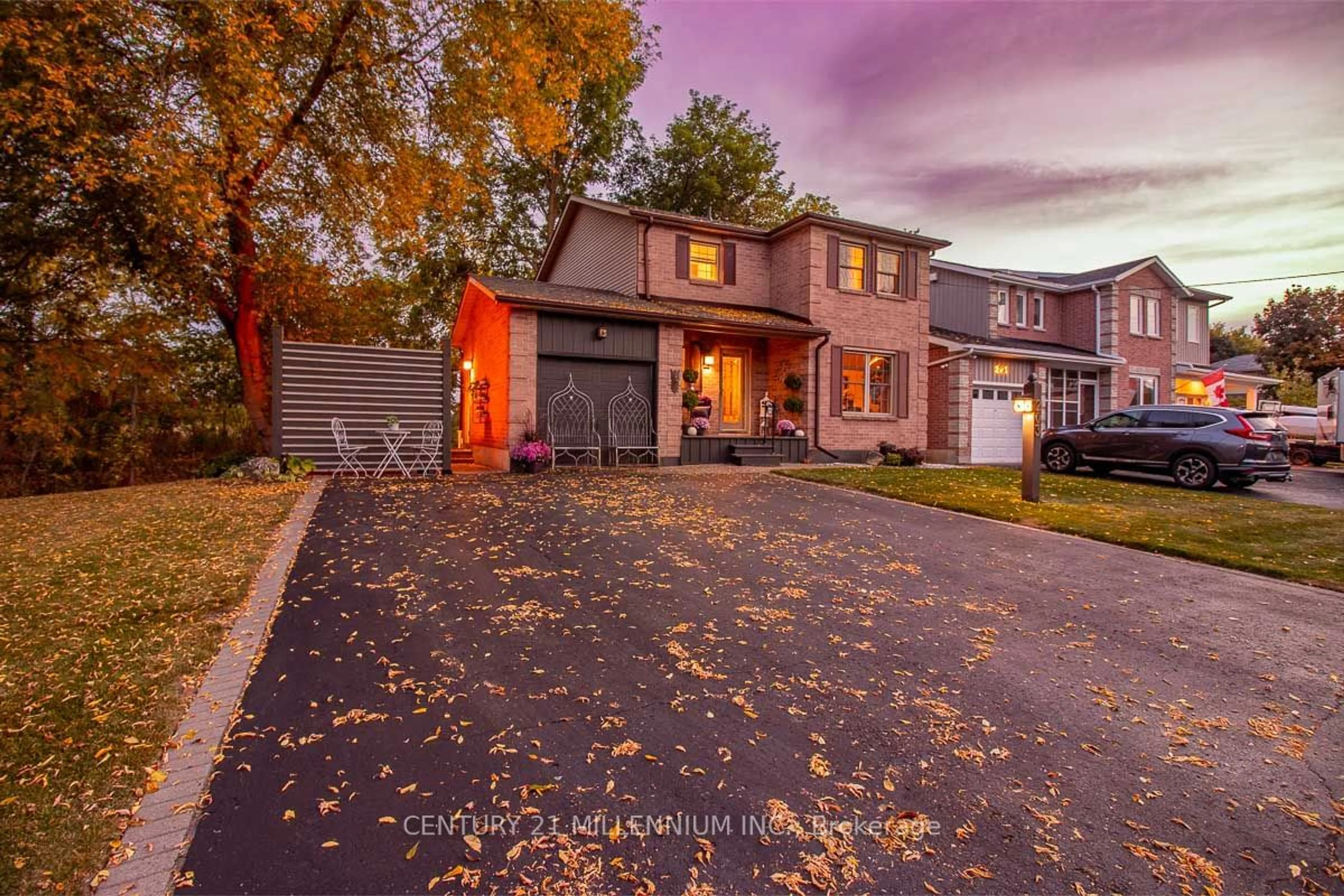 A pic from exterior of the house or condo for 203 Albert St, New Tecumseth Ontario L9R 1W8