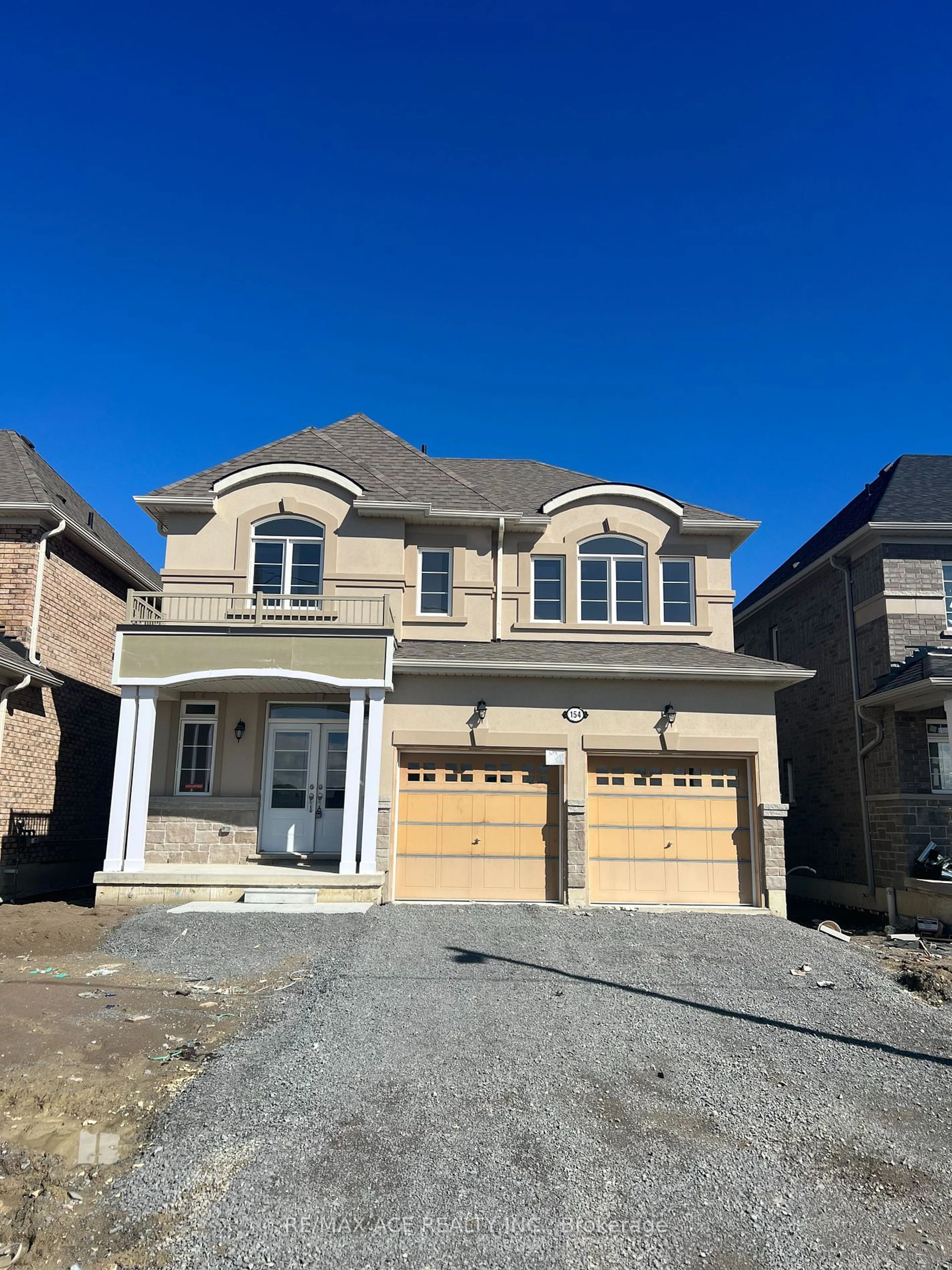 Frontside or backside of a home for 154 Hawkins St, Georgina Ontario L0E 1R0