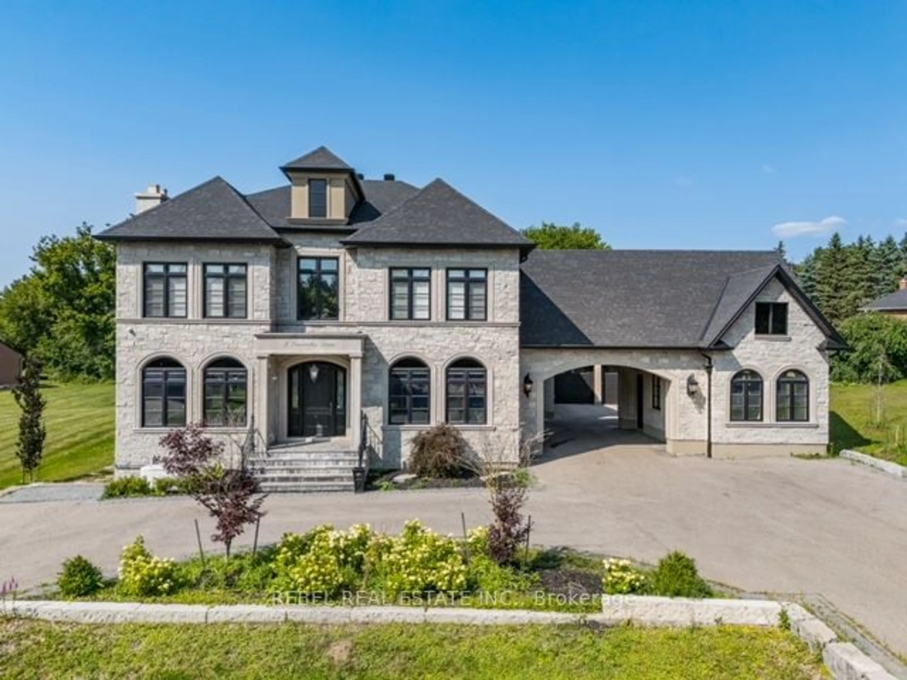 Frontside or backside of a home for 3 Vanvalley Dr, Whitchurch-Stouffville Ontario L4A 2E1