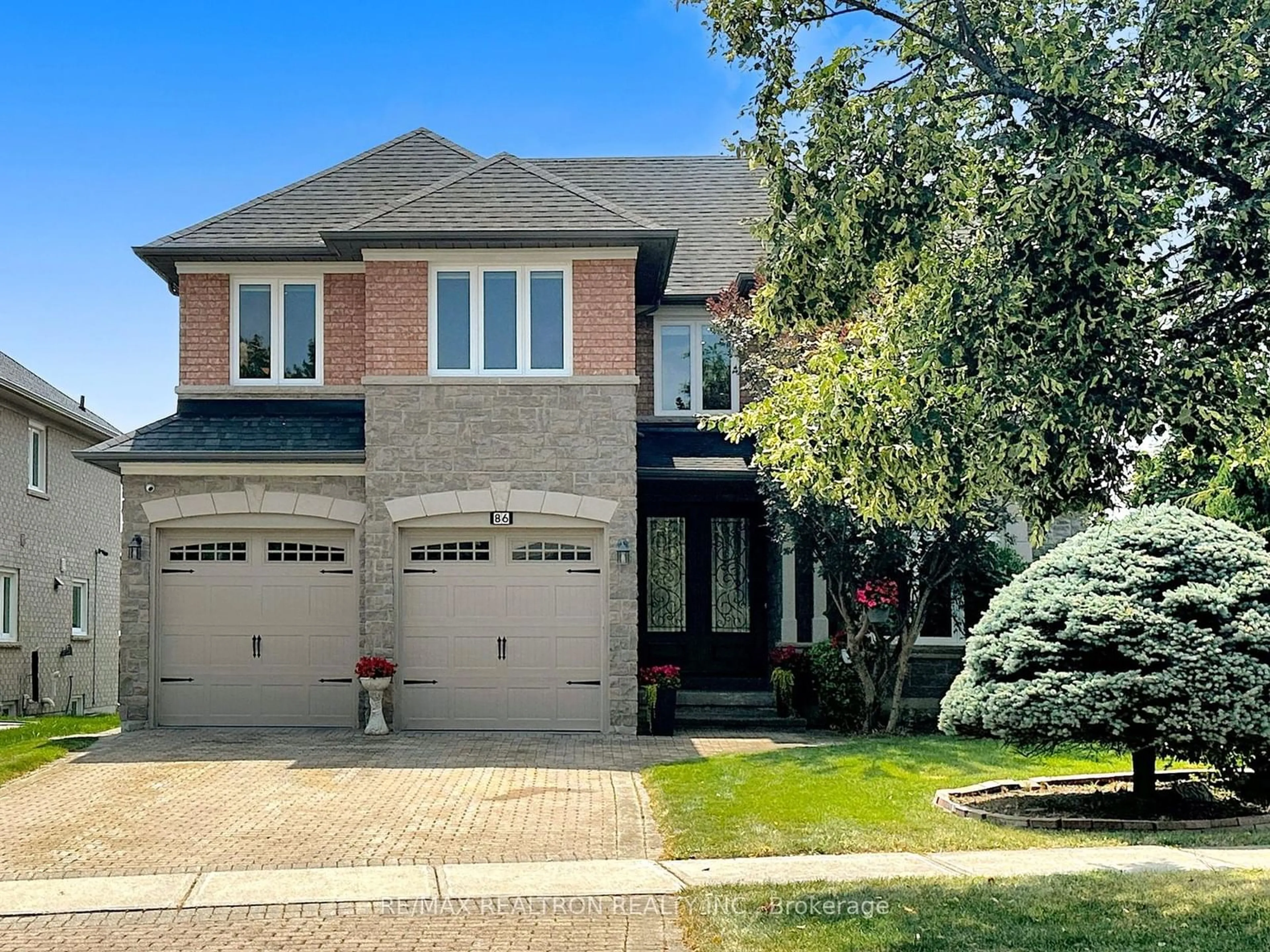 Home with brick exterior material for 86 Cassandra Cres, Richmond Hill Ontario L4B 3Z9